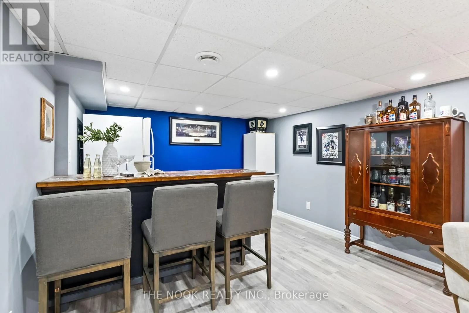 248 KINMOUNT CRESCENT