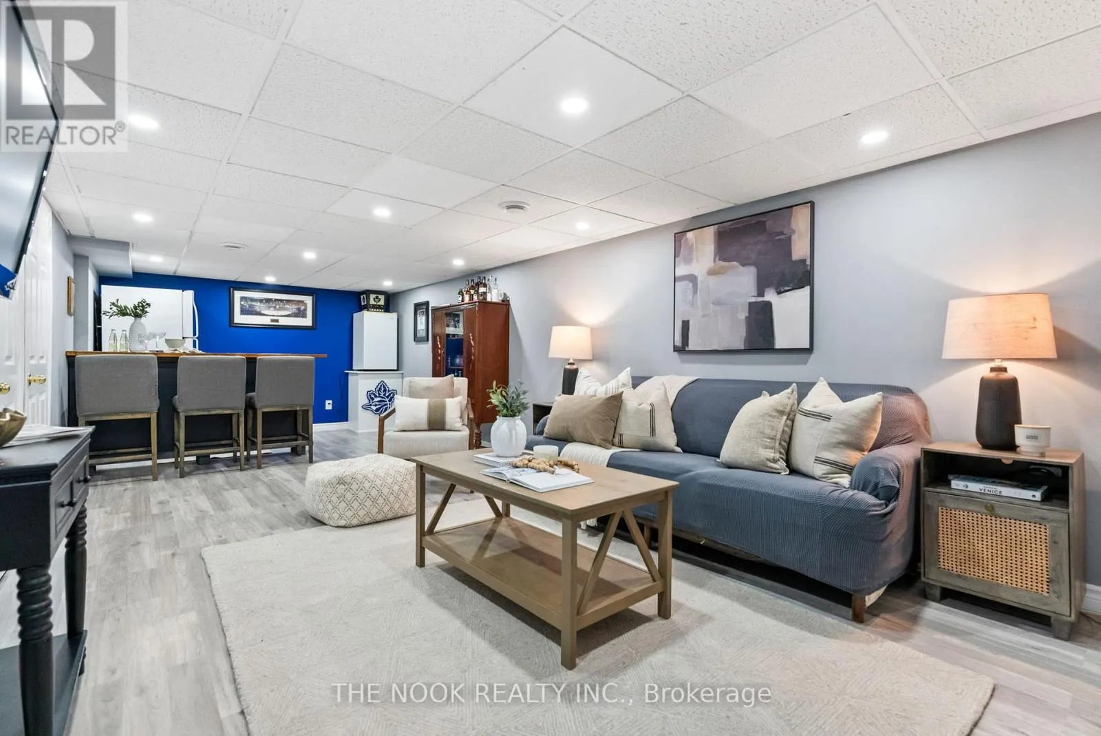 248 KINMOUNT CRESCENT