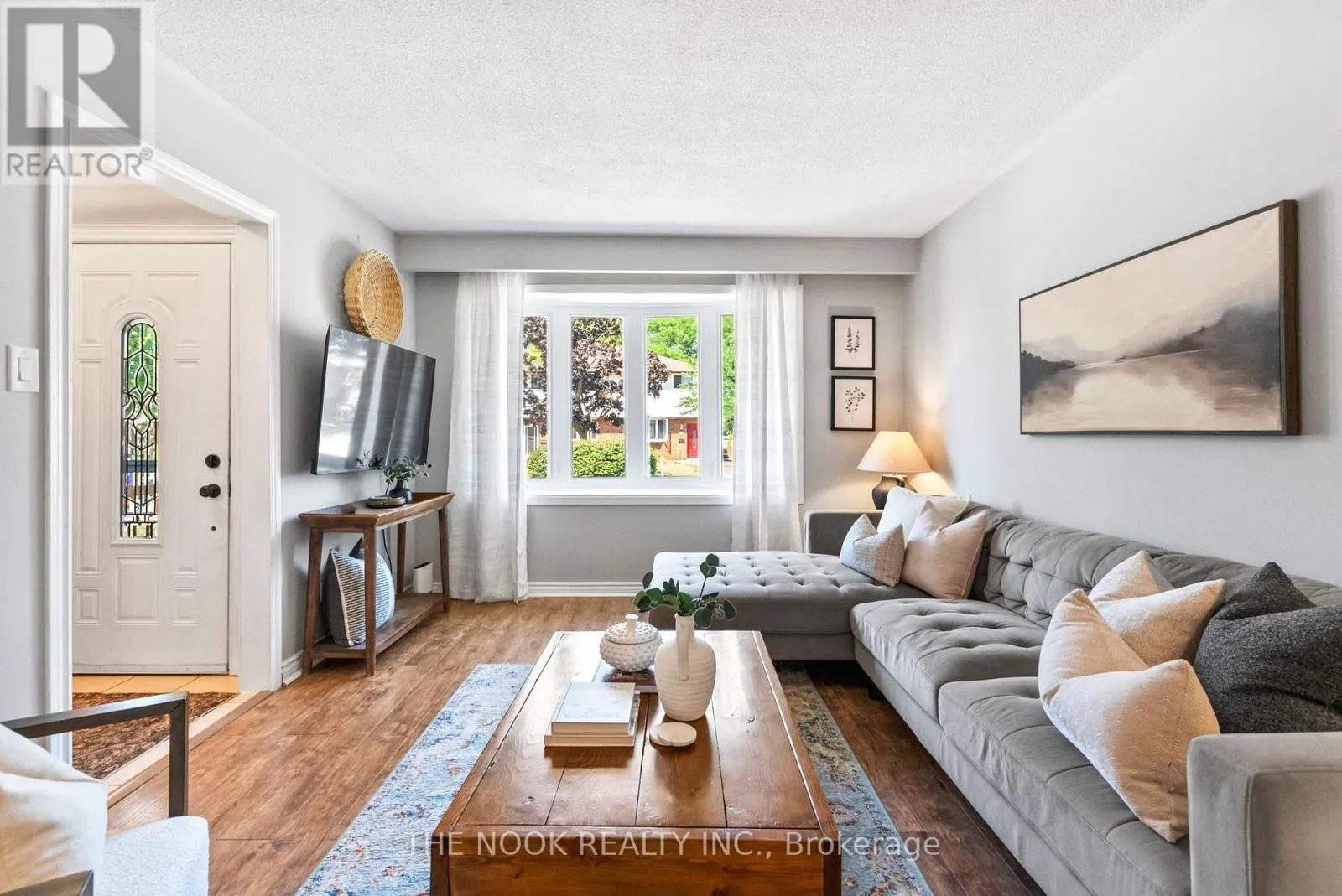 248 KINMOUNT CRESCENT