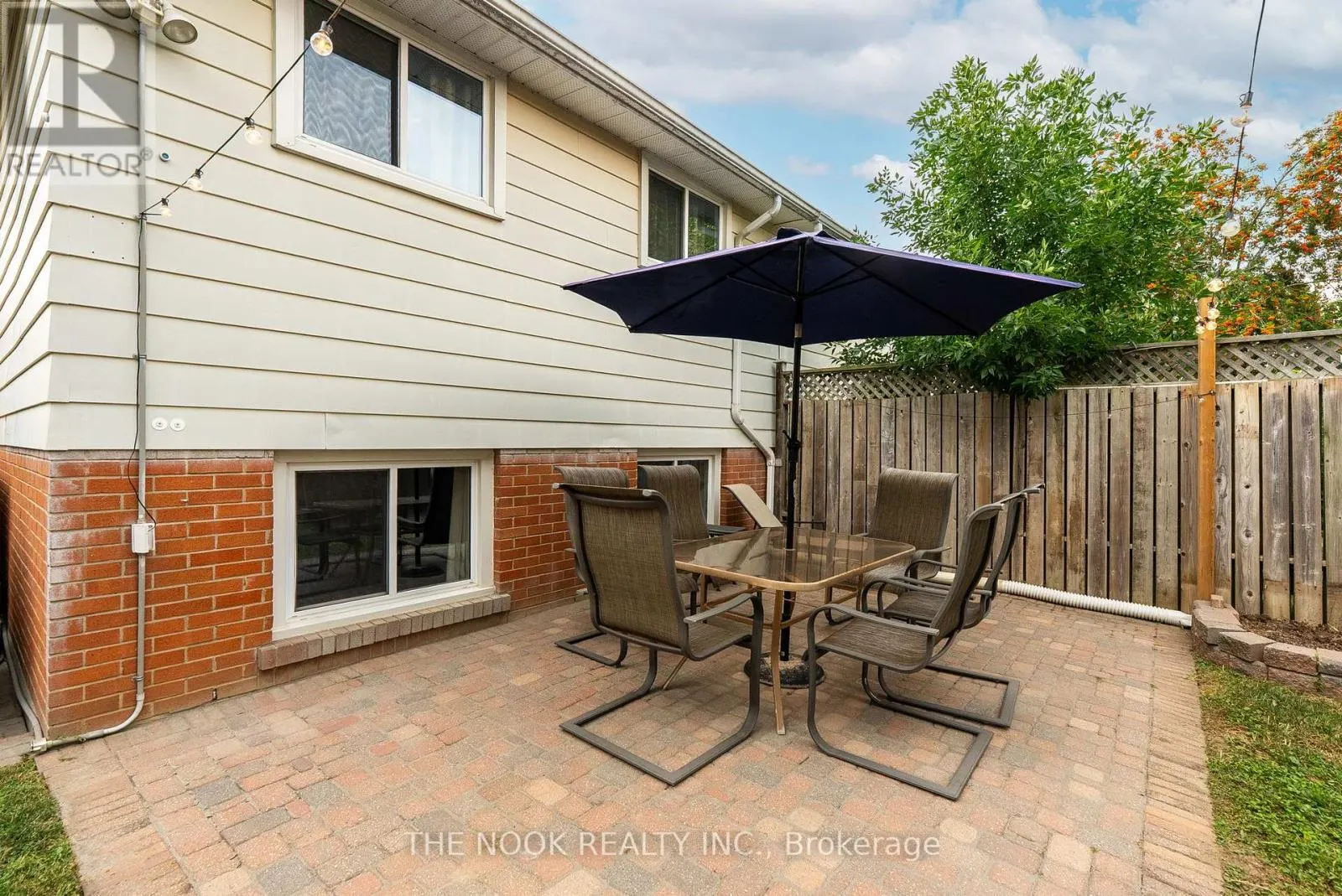 248 KINMOUNT CRESCENT