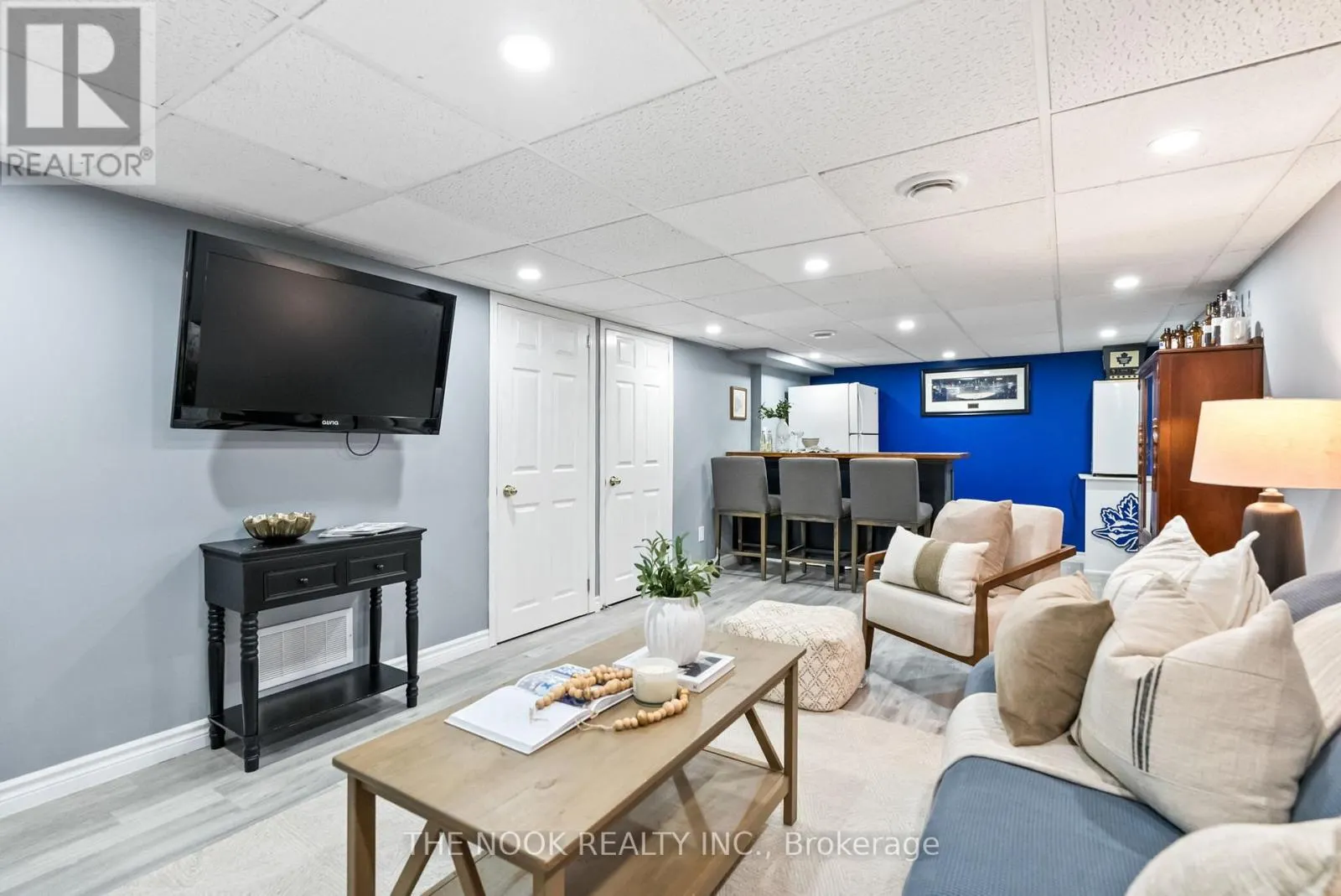 248 KINMOUNT CRESCENT