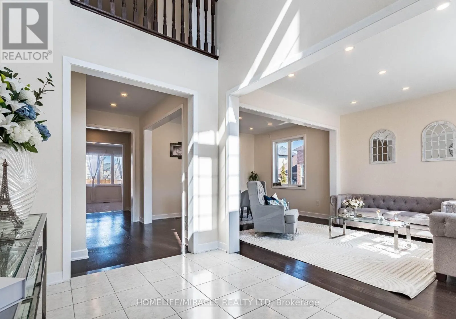 10 BUCKLES COURT