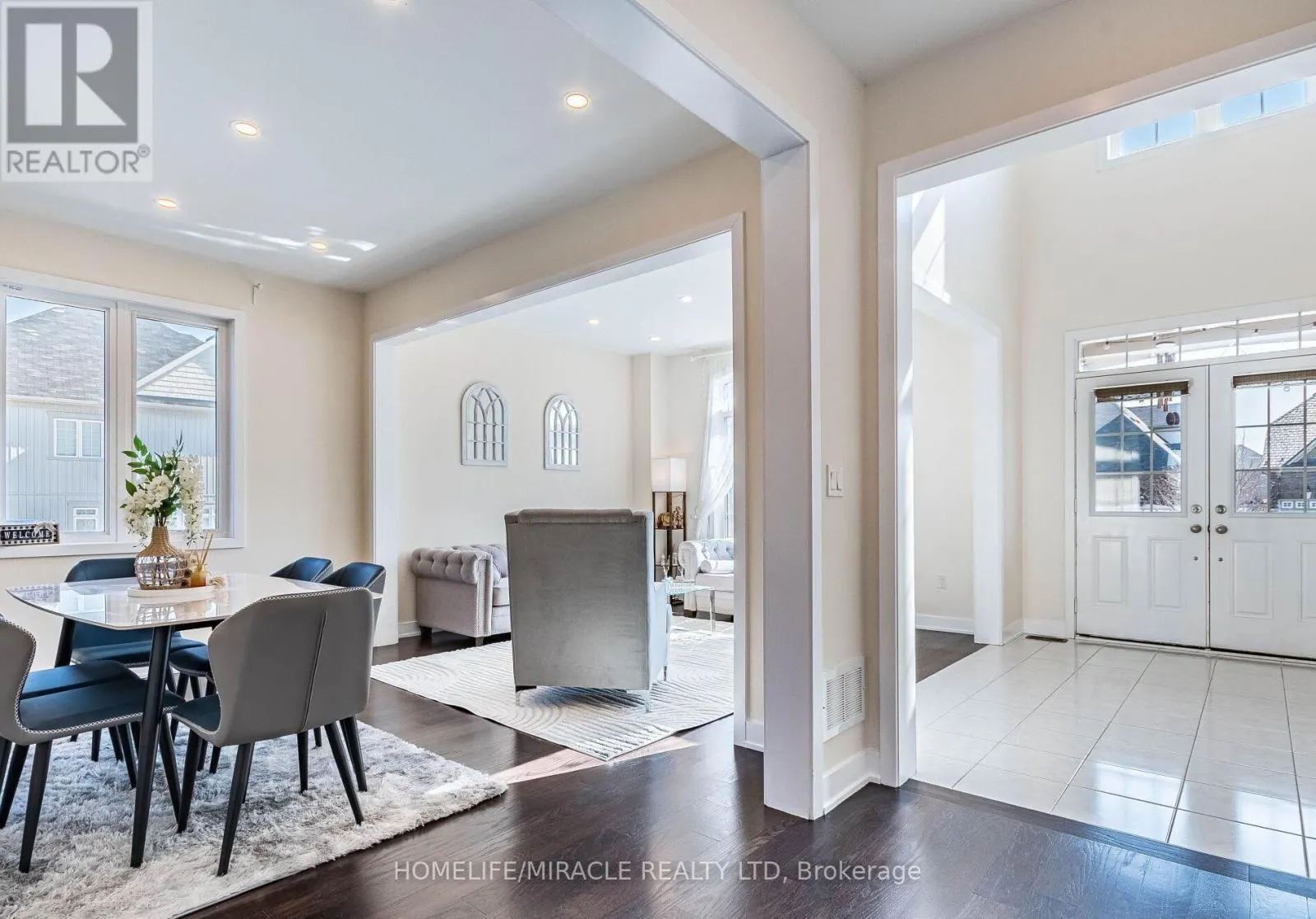 10 BUCKLES COURT