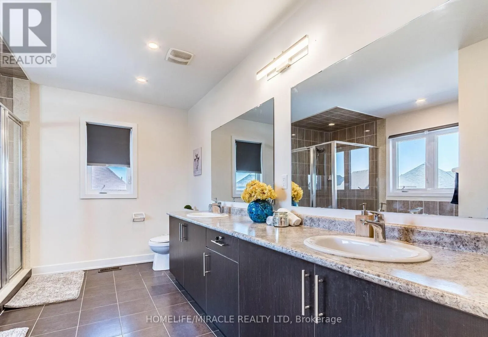10 BUCKLES COURT