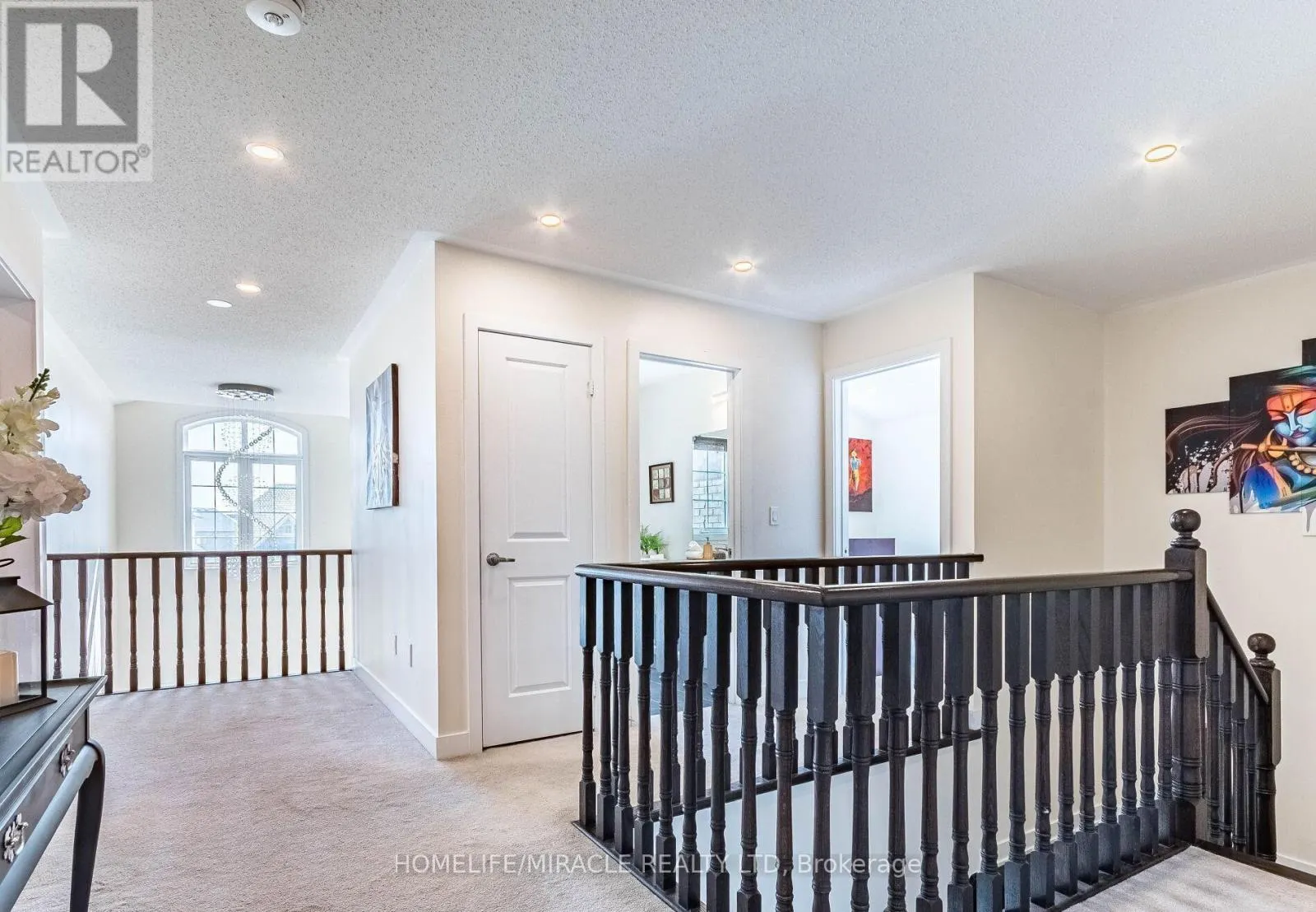 10 BUCKLES COURT