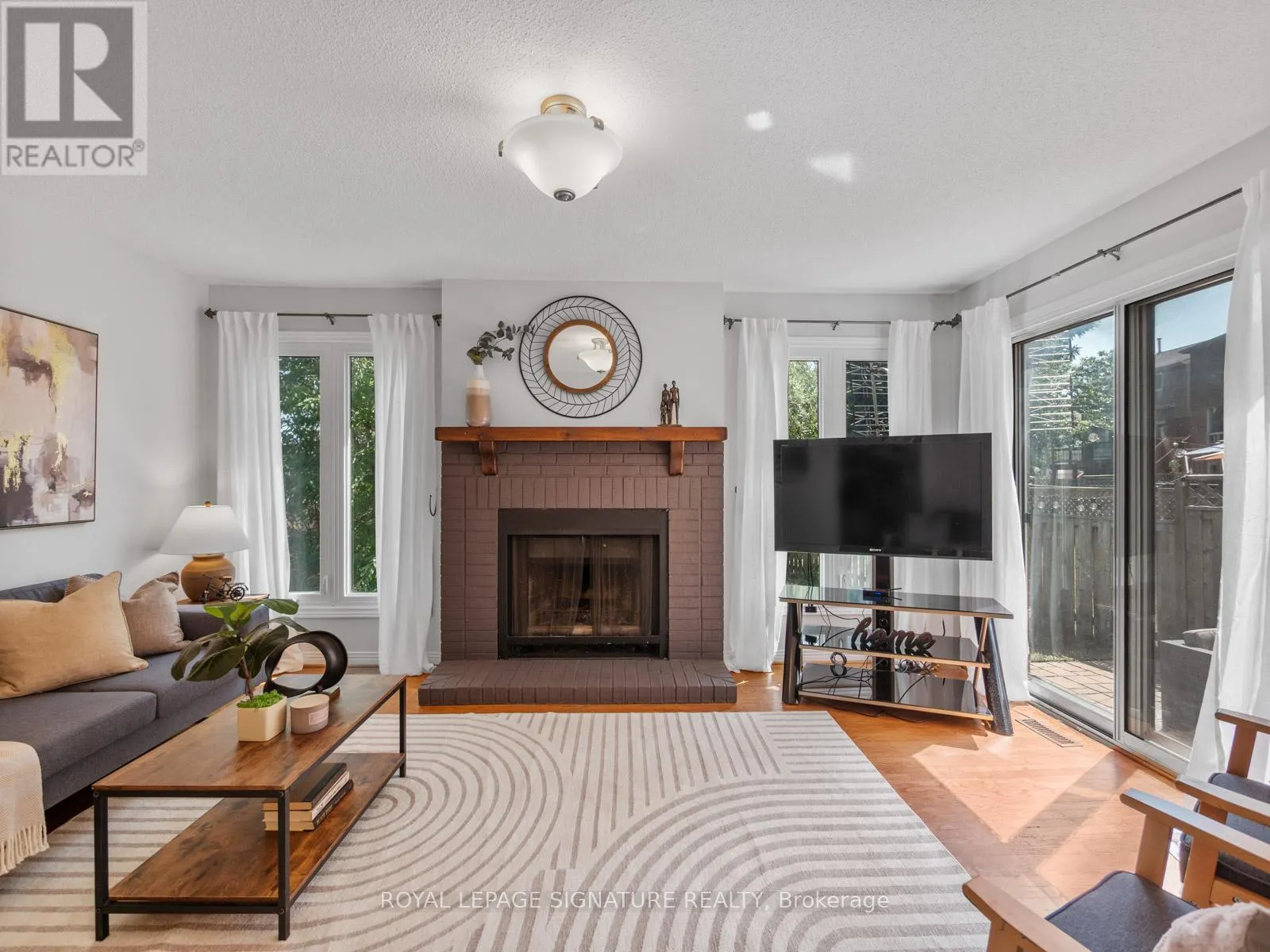 1101 DUNBARTON ROAD