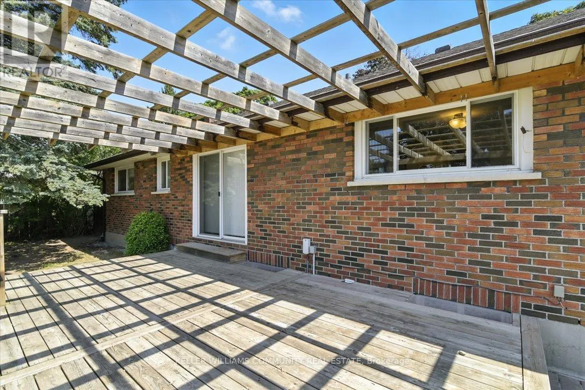 110 SCUGOG STREET