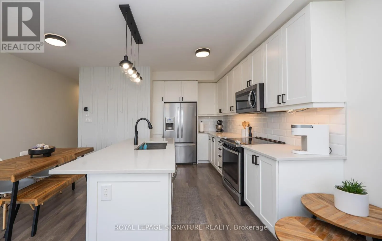 101 - 1148 DRAGONFLY AVENUE