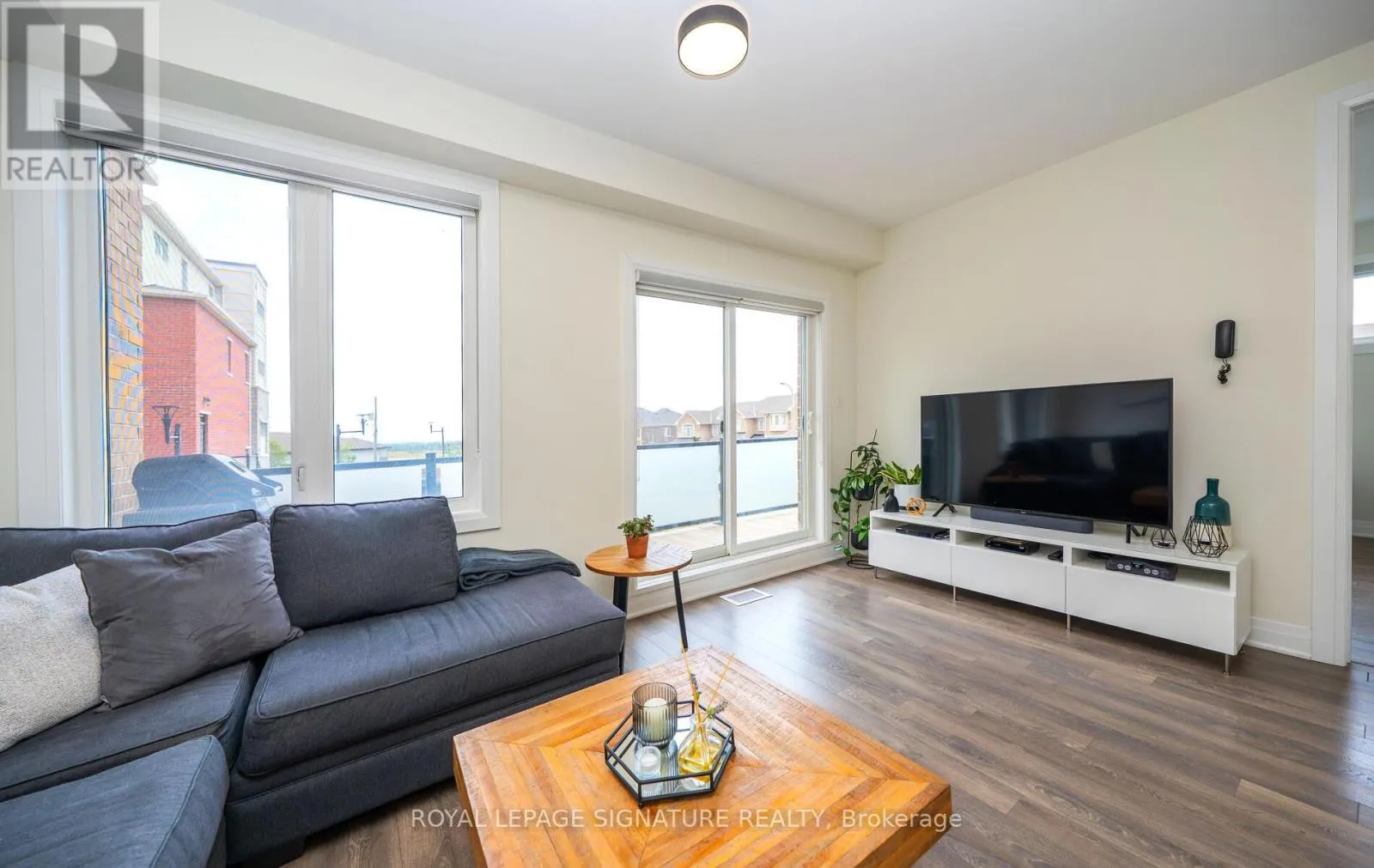 101 - 1148 DRAGONFLY AVENUE