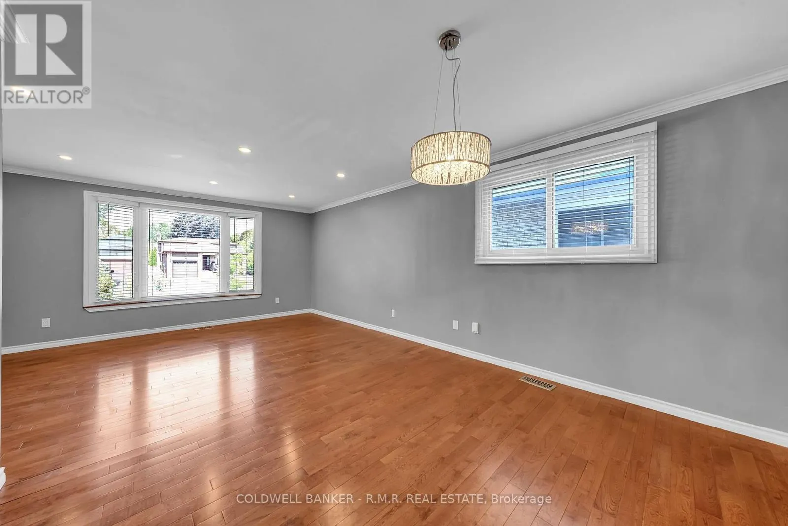 431 GRANGE COURT