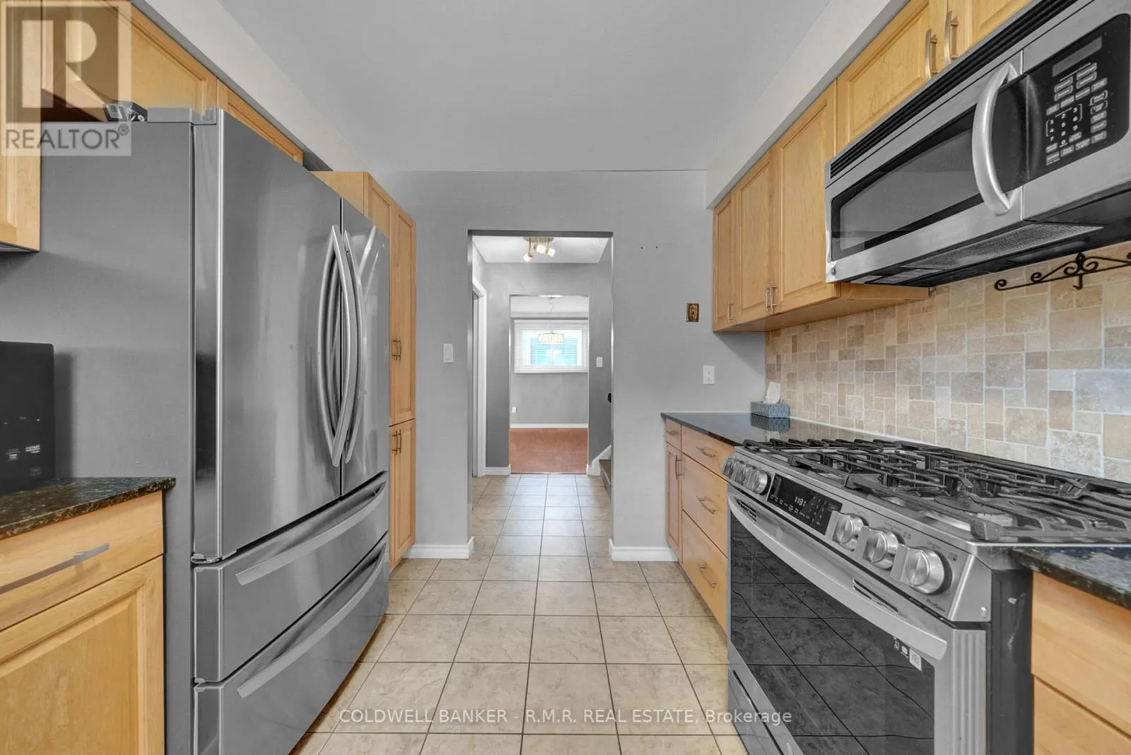 431 GRANGE COURT