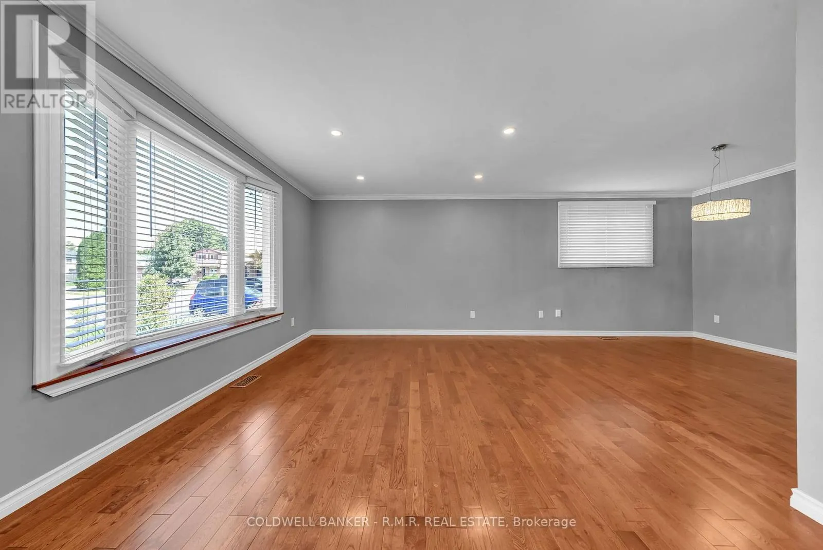 431 GRANGE COURT