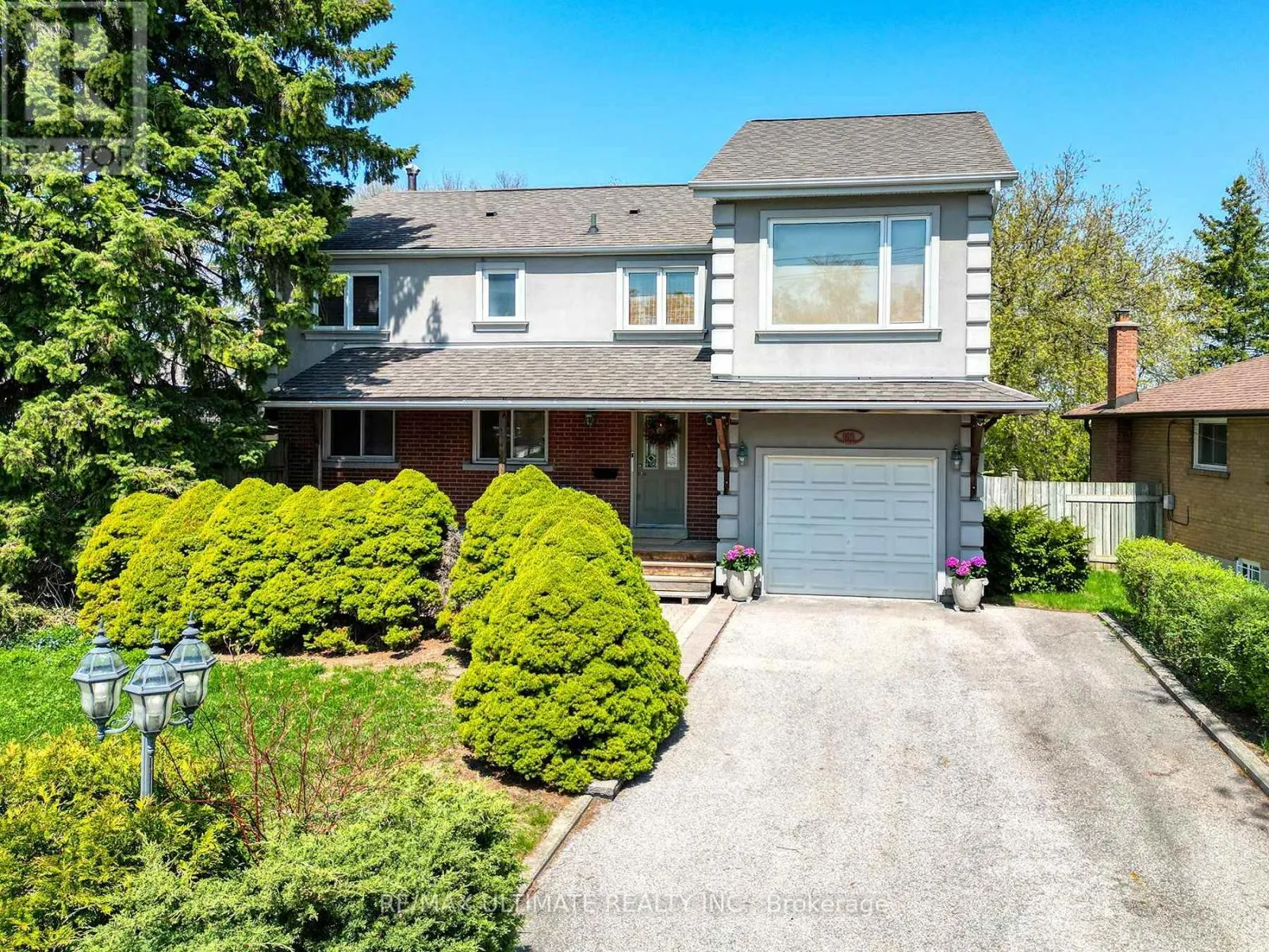 103 WEIR CRESCENT