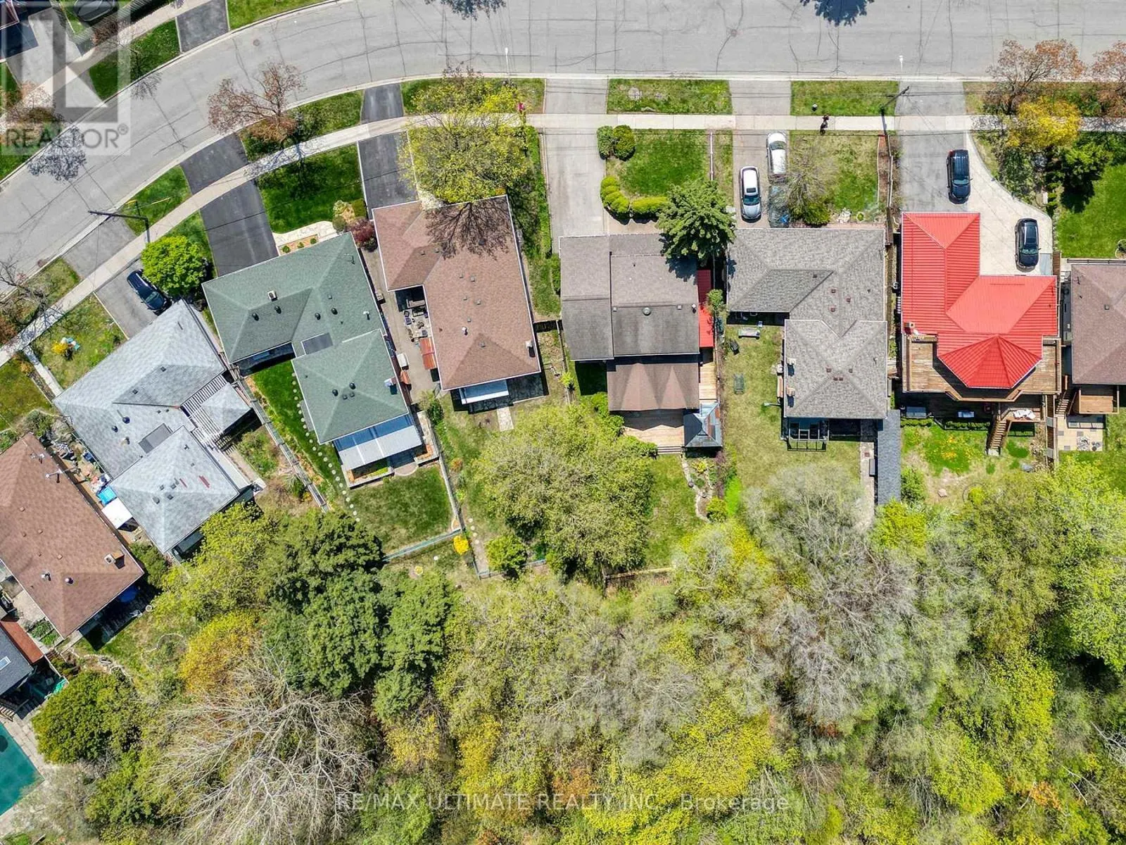 103 WEIR CRESCENT