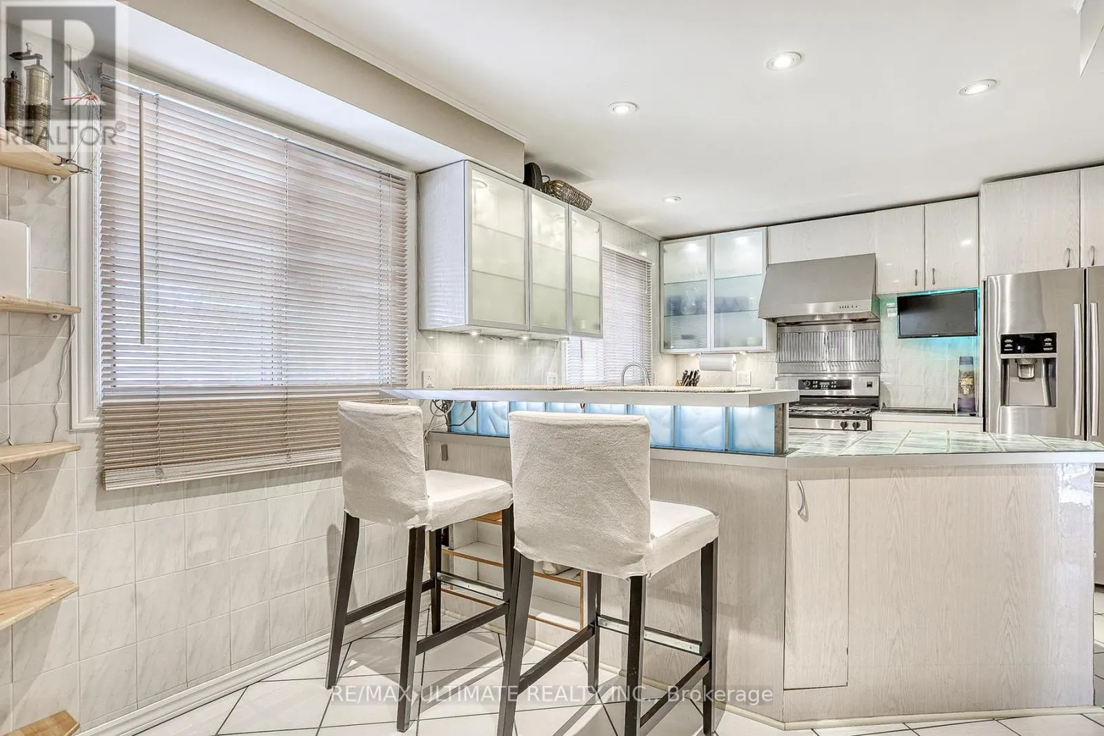 103 WEIR CRESCENT