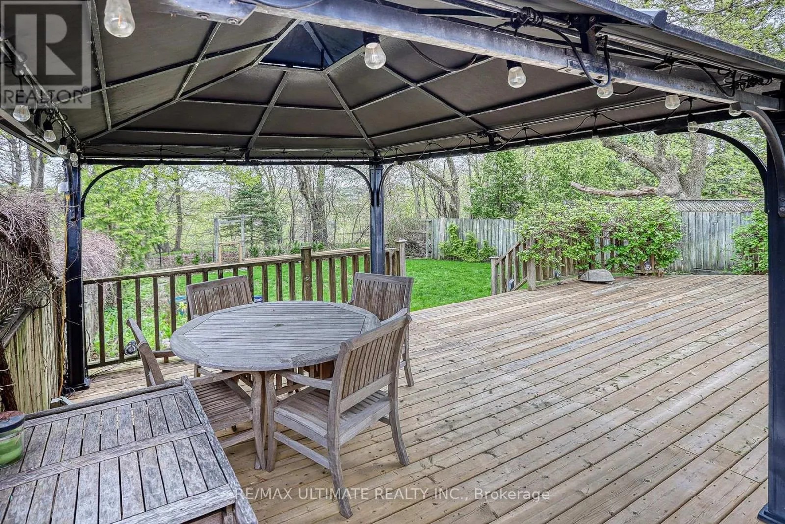 103 WEIR CRESCENT