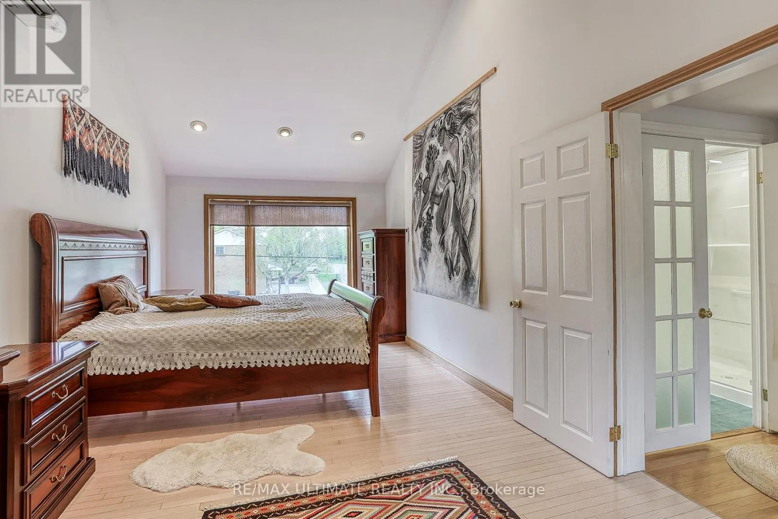 103 WEIR CRESCENT