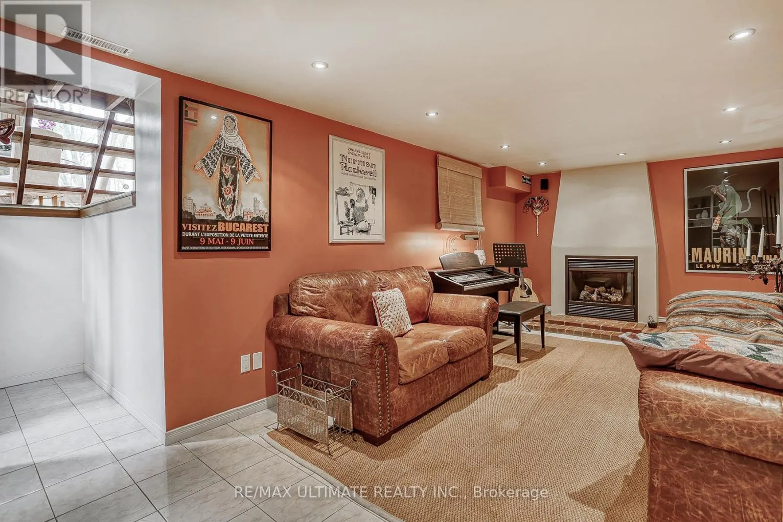 103 WEIR CRESCENT