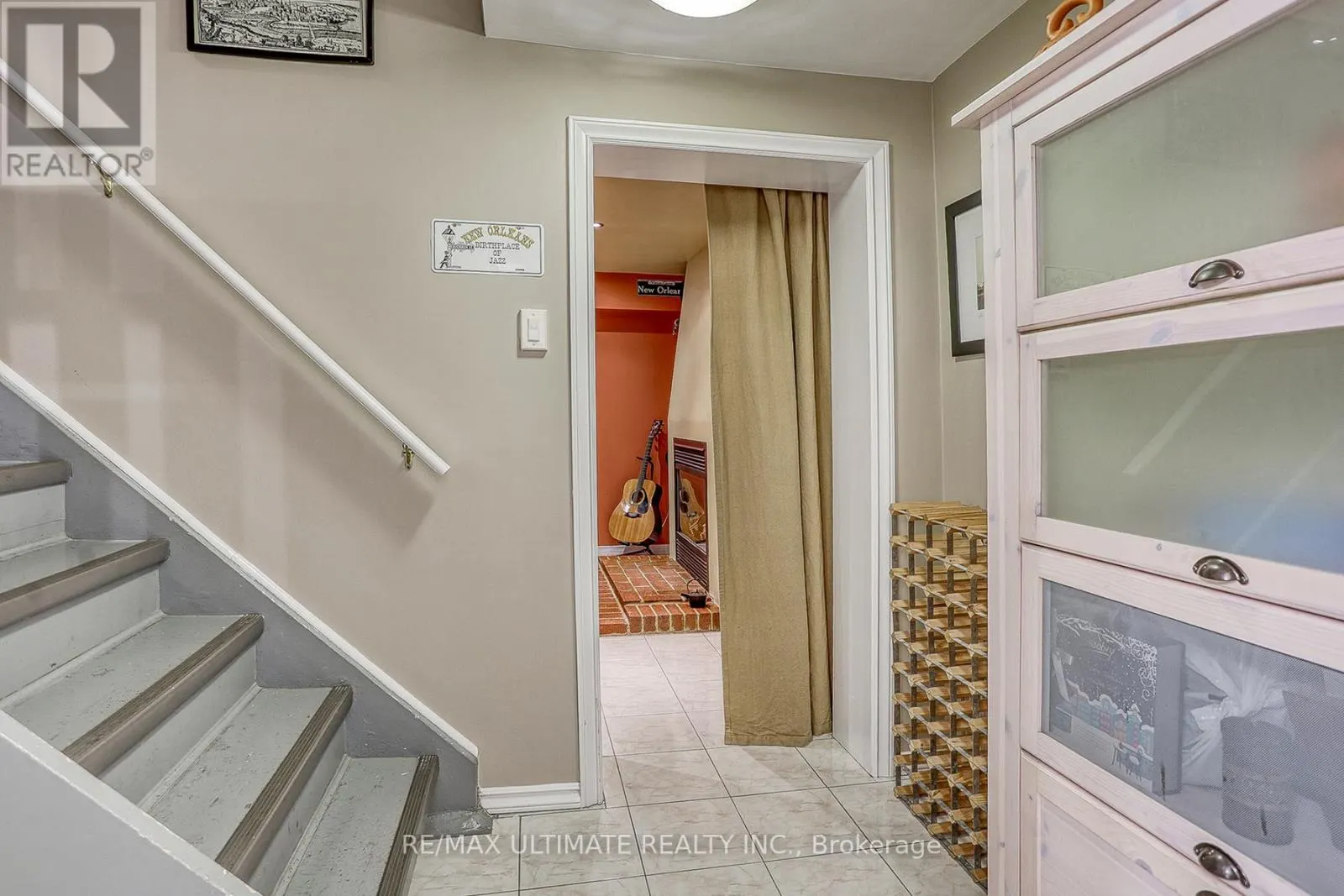103 WEIR CRESCENT