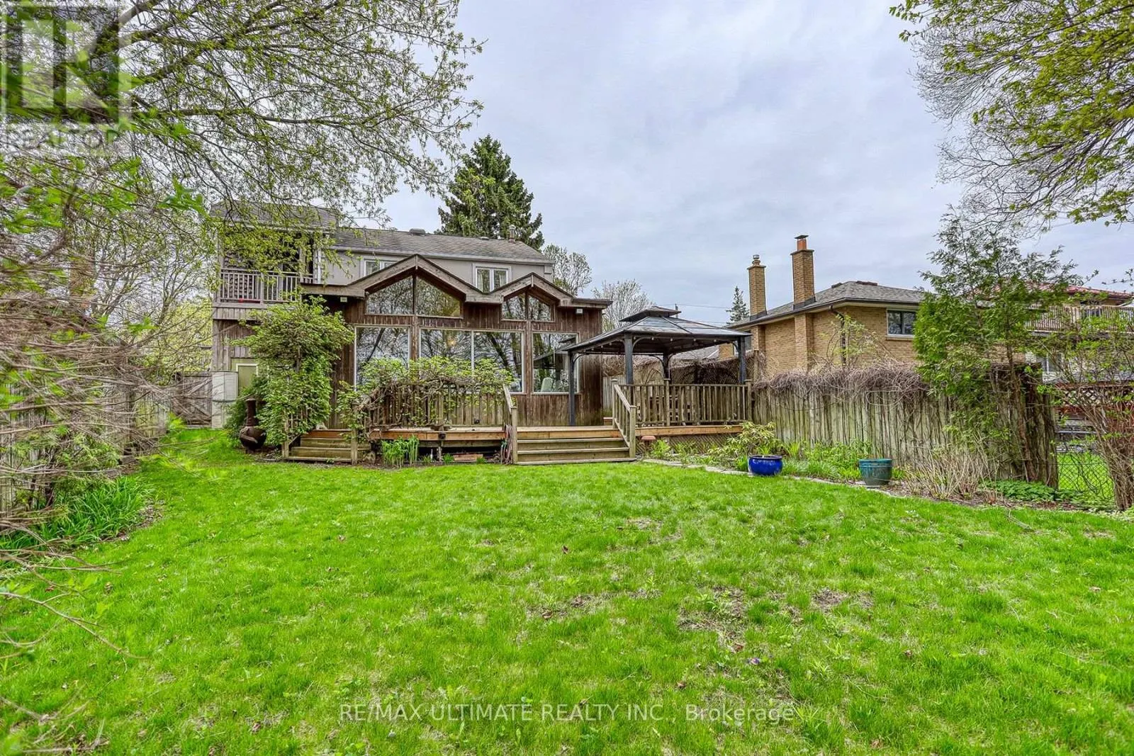 103 WEIR CRESCENT