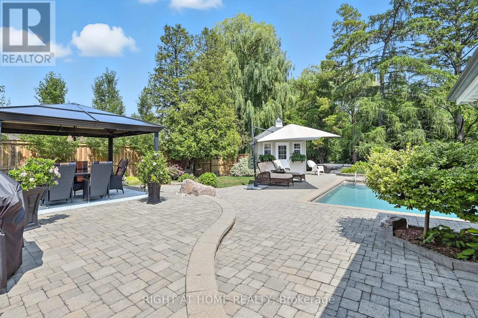 1549 WILLOWSIDE COURT