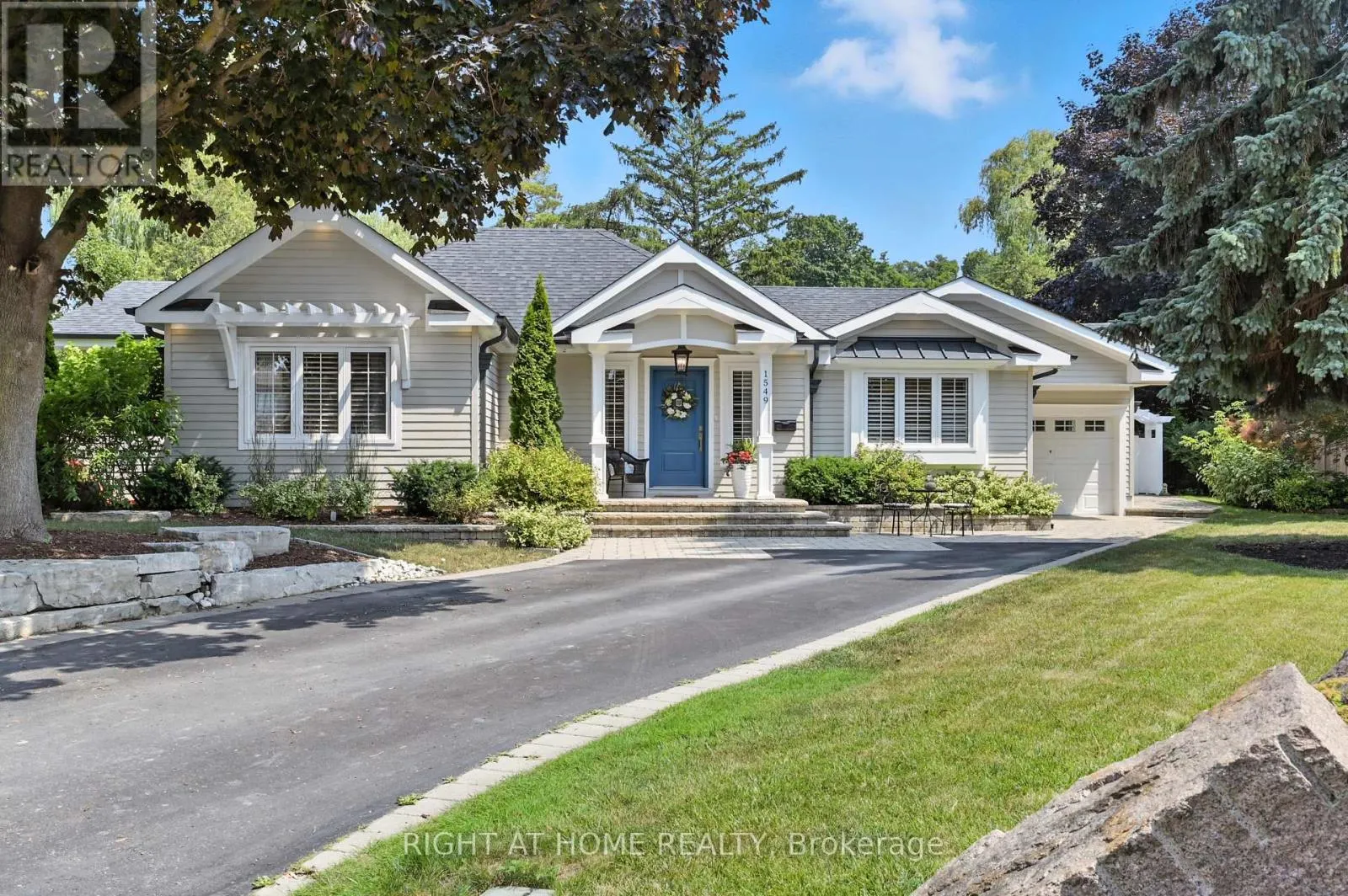 1549 WILLOWSIDE COURT
