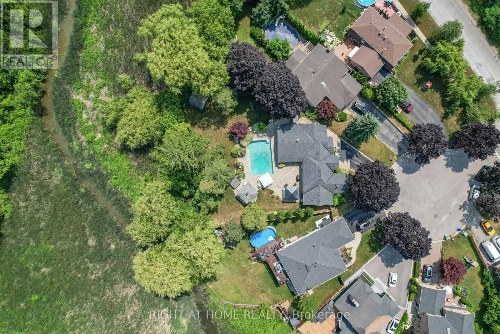 1549 WILLOWSIDE COURT