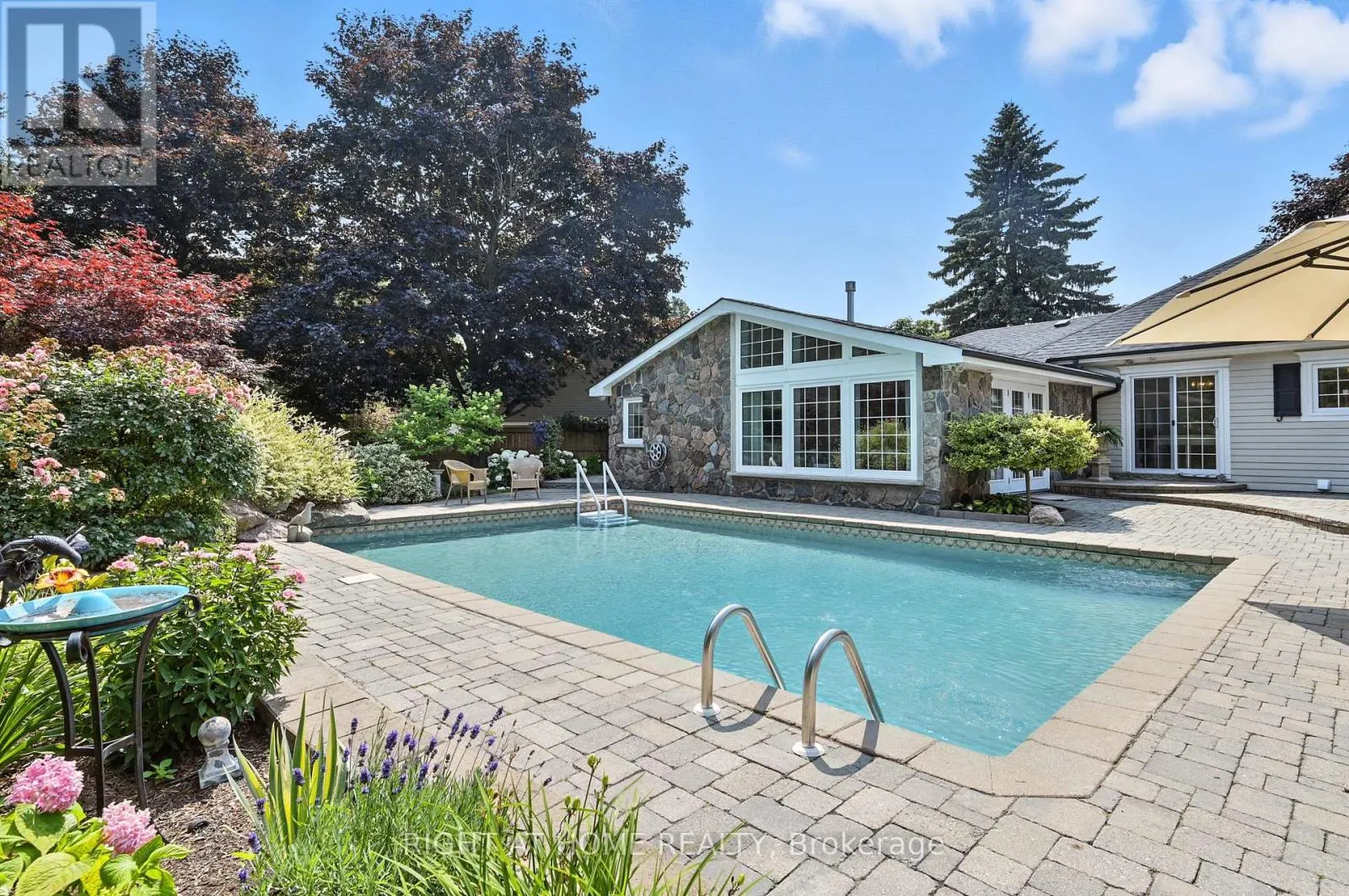 1549 WILLOWSIDE COURT