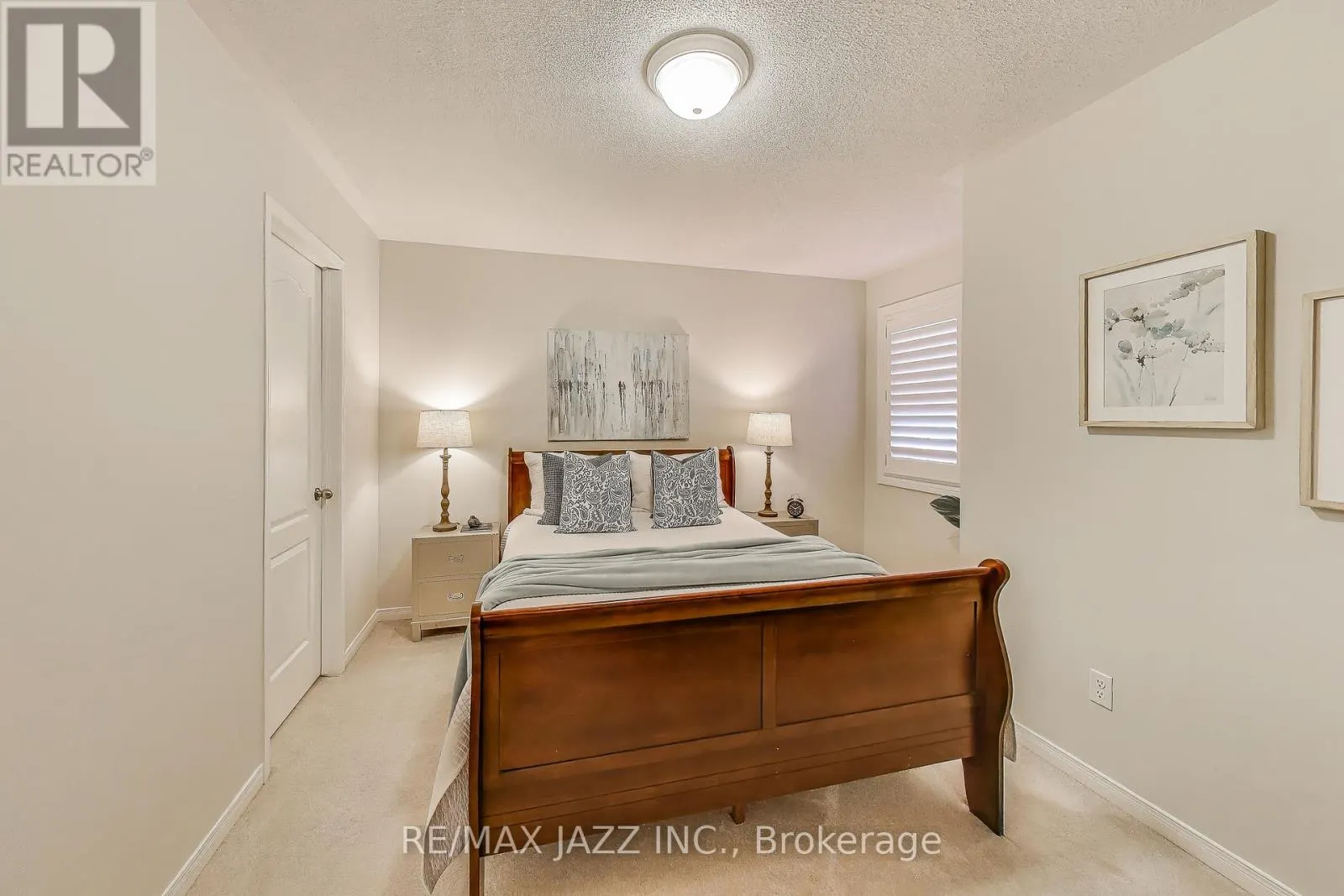 2392 SECRETO DRIVE