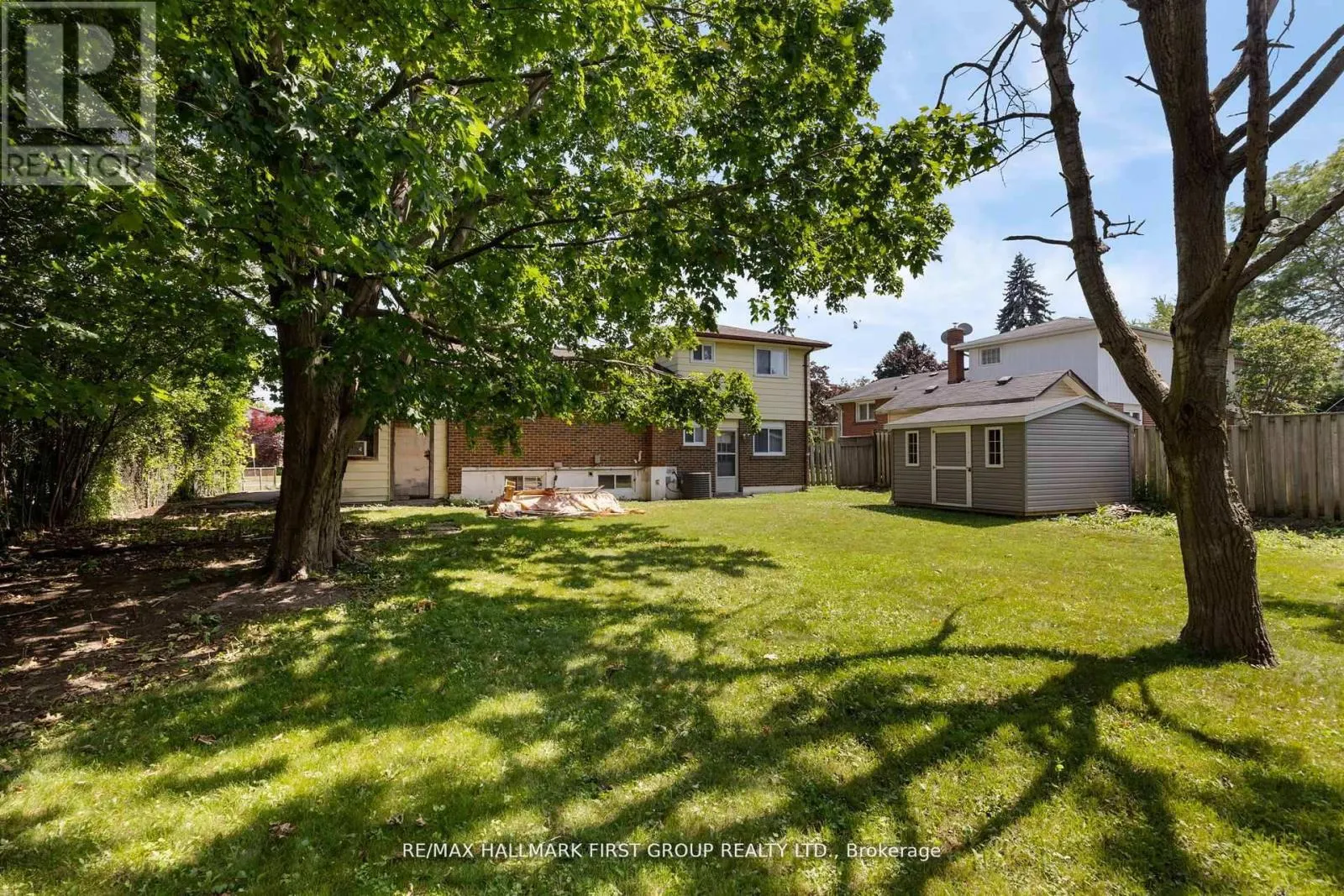 20 LAMBARD CRESCENT