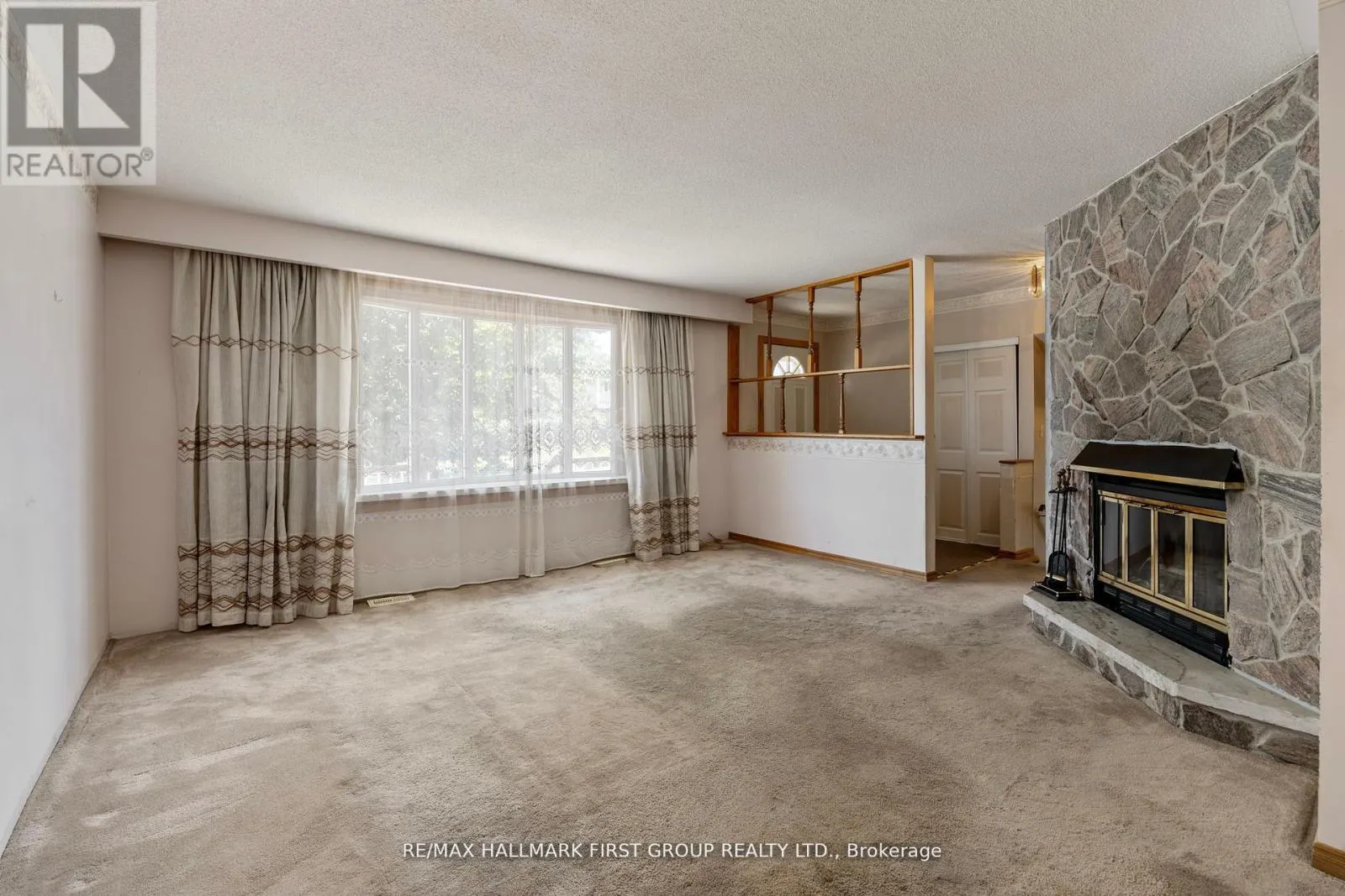 20 LAMBARD CRESCENT