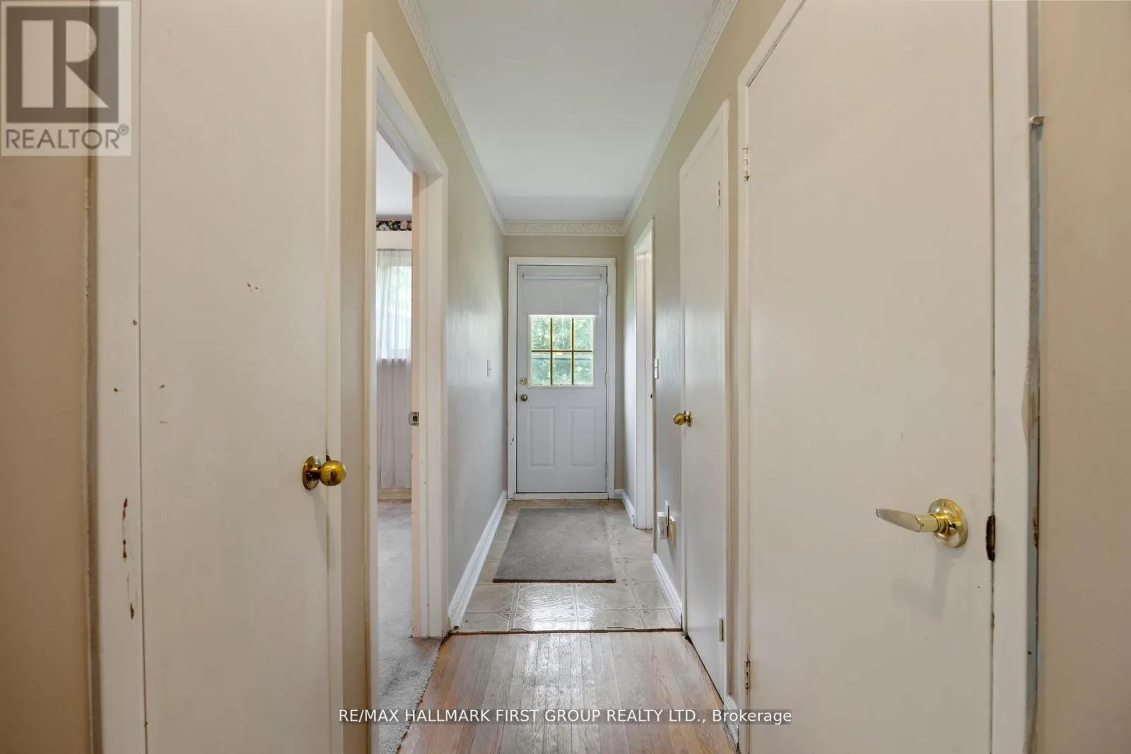 20 LAMBARD CRESCENT