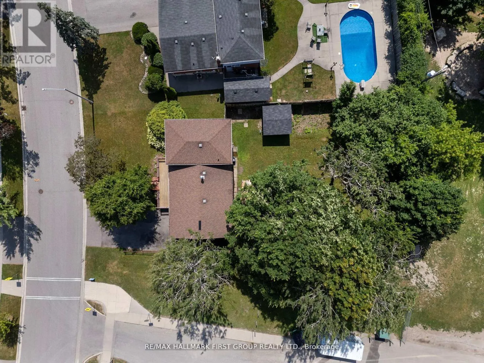 20 LAMBARD CRESCENT