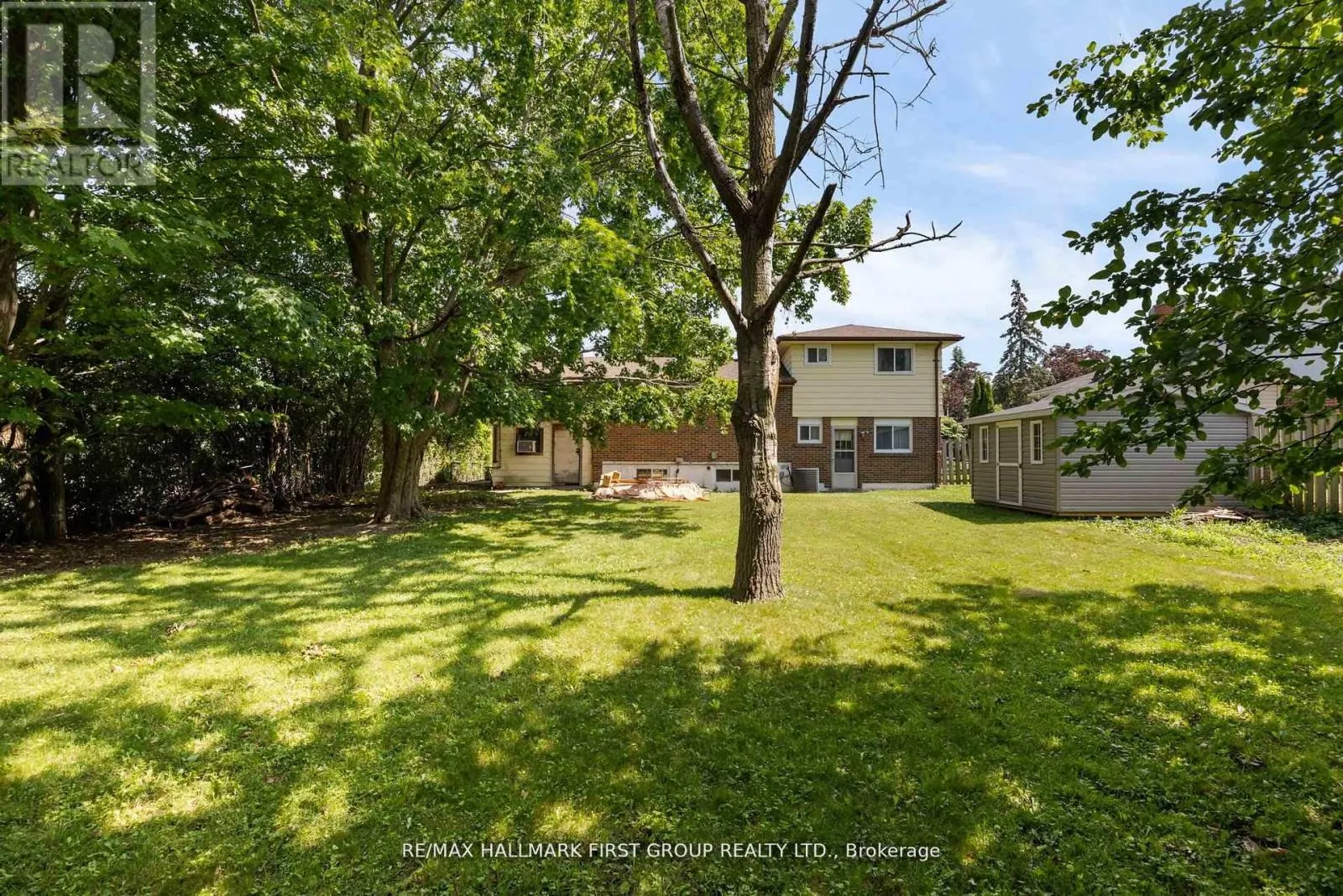 20 LAMBARD CRESCENT