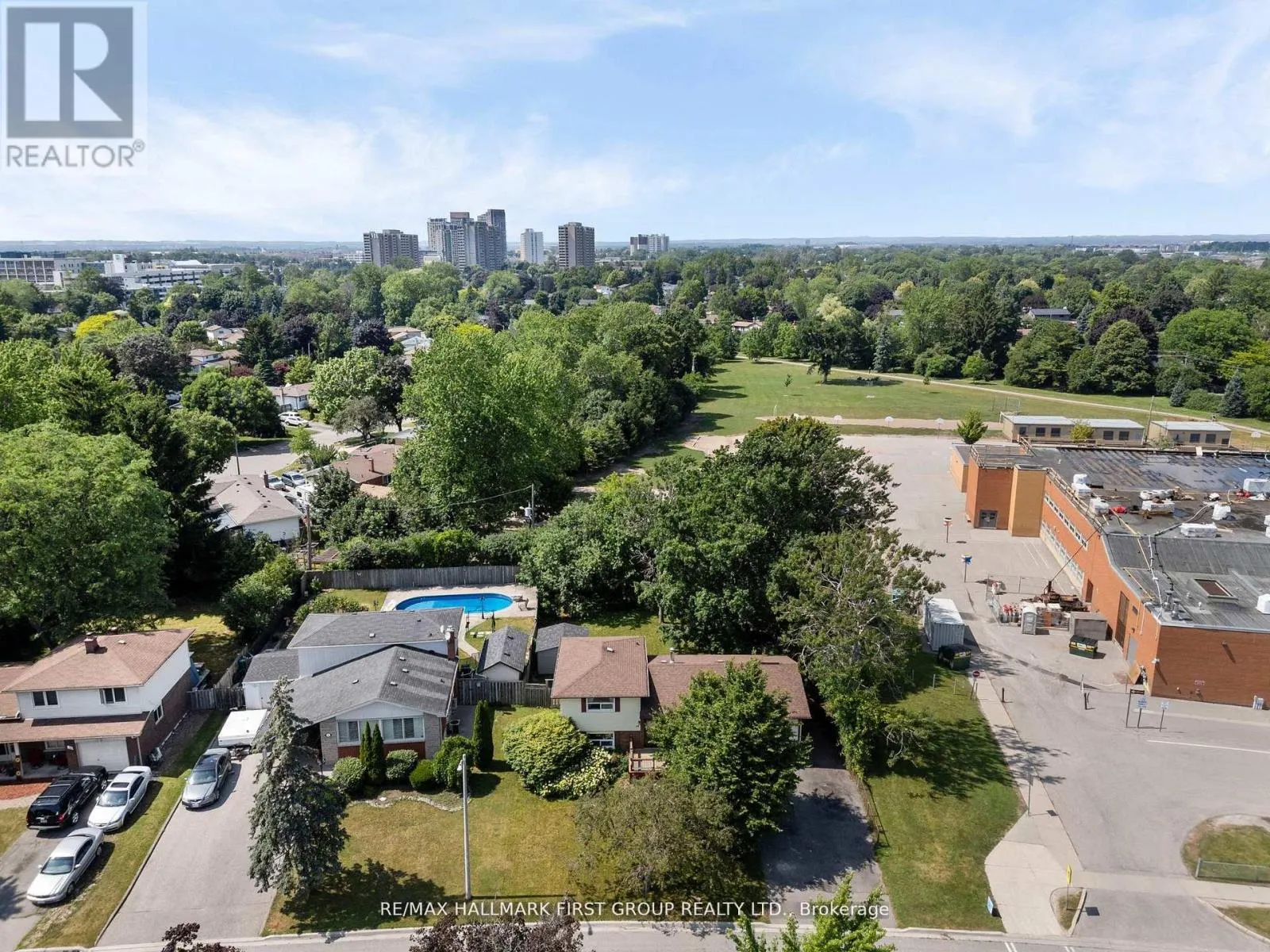 20 LAMBARD CRESCENT