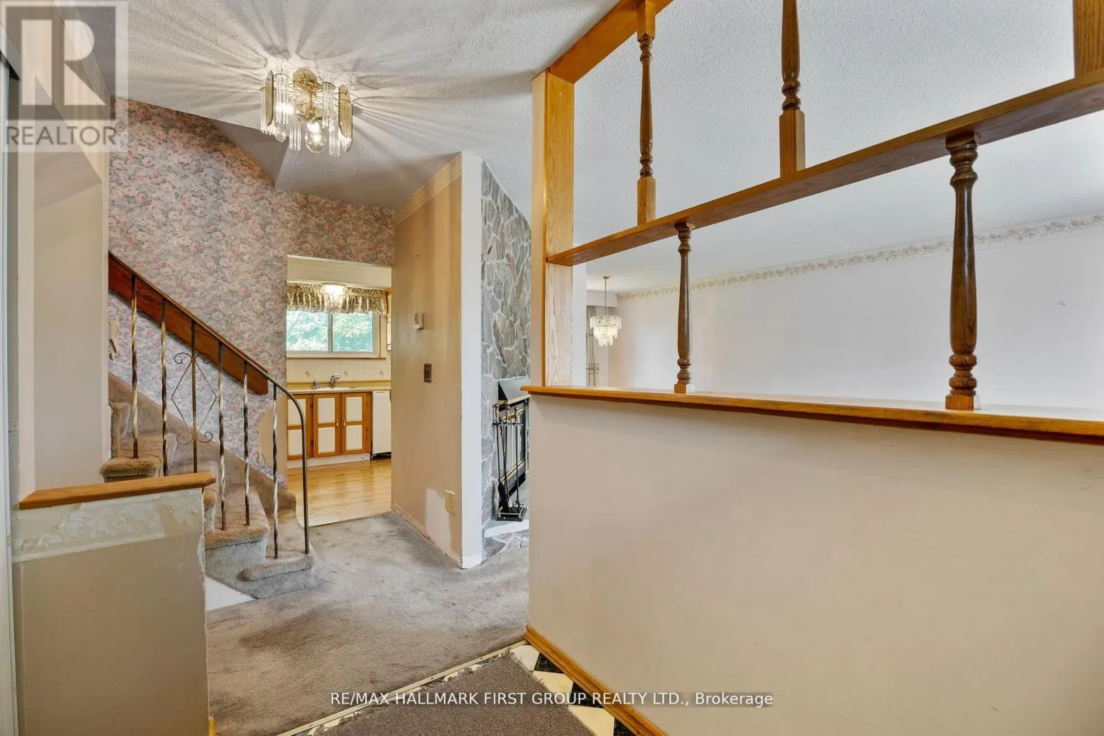 20 LAMBARD CRESCENT