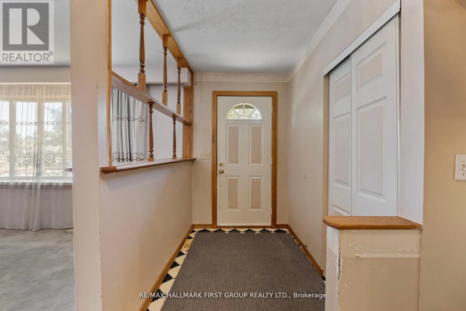 20 LAMBARD CRESCENT