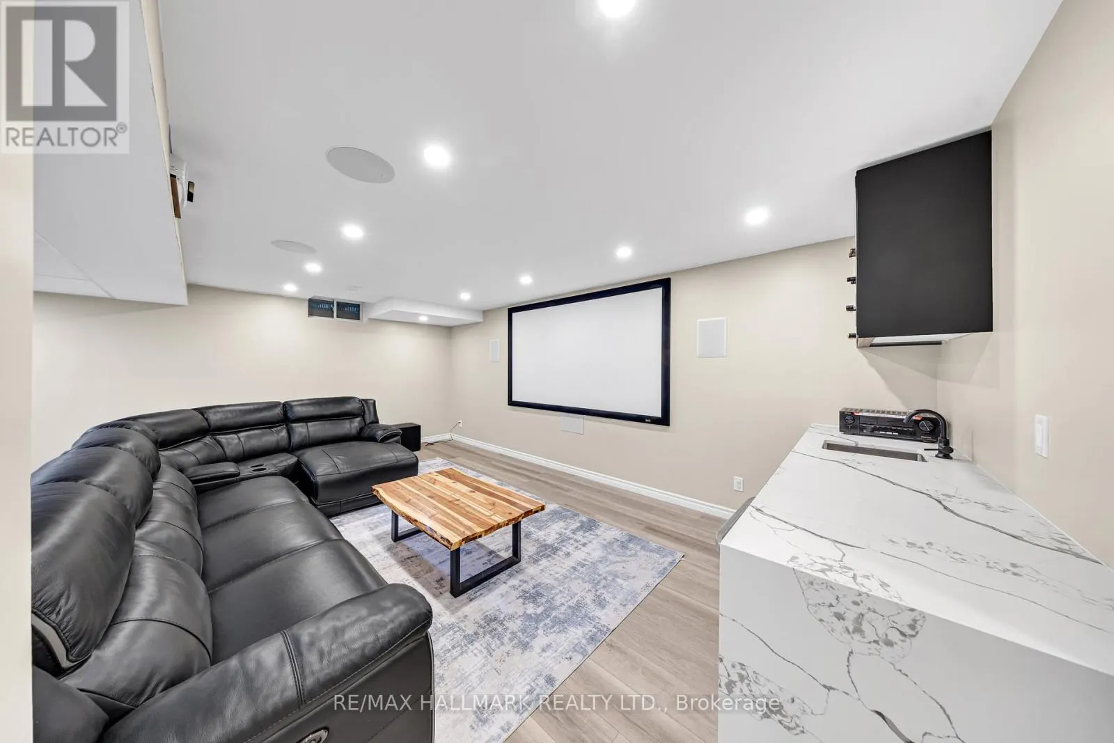 150 BANNISTER STREET