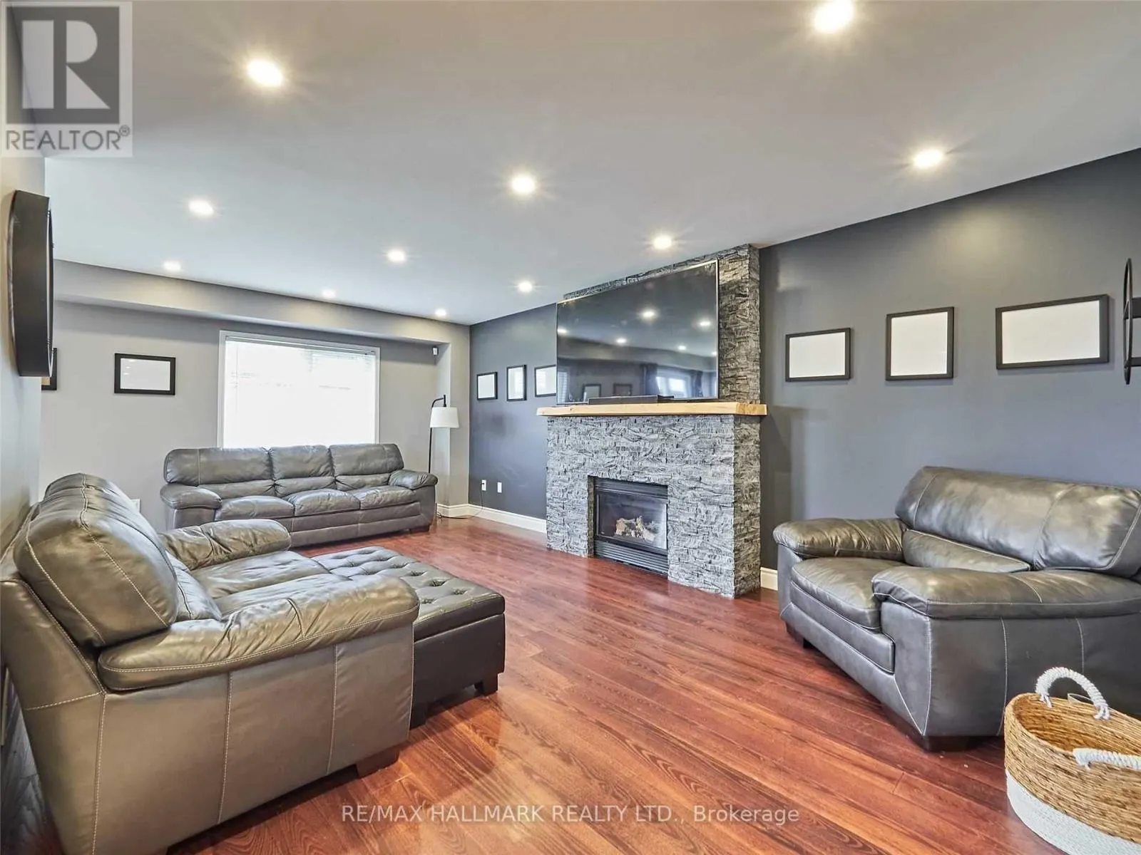 150 BANNISTER STREET