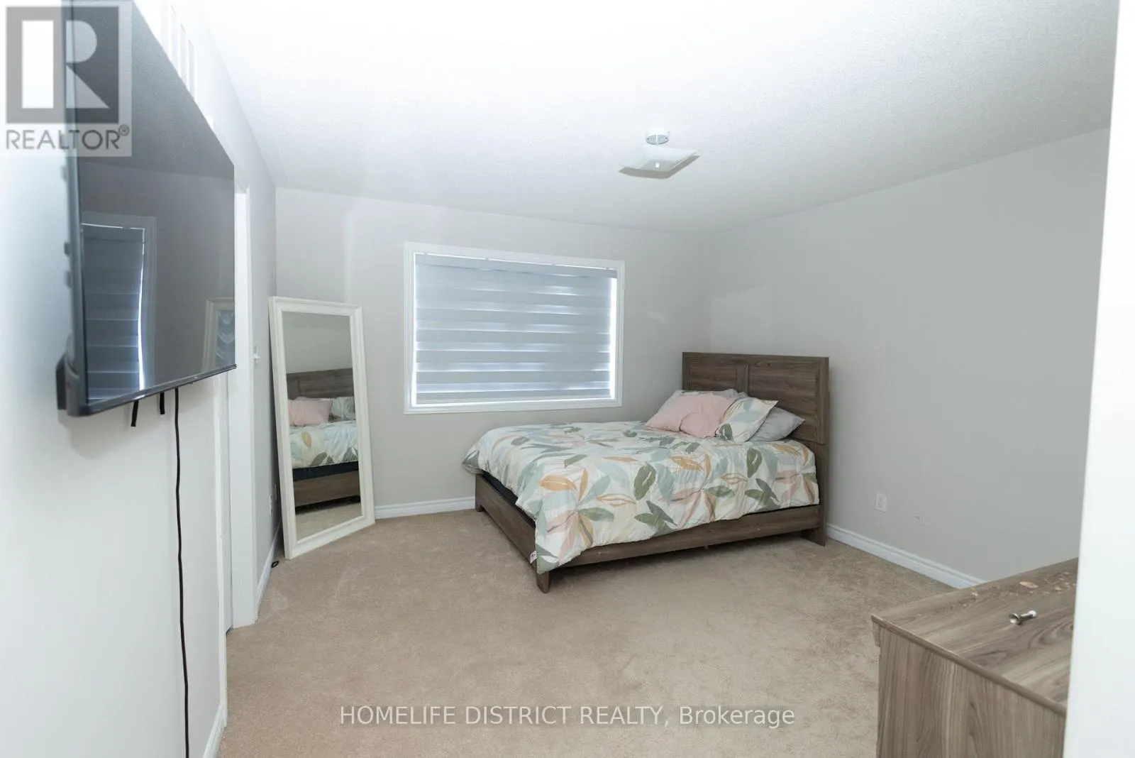 1085 SKYRIDGE BOULEVARD