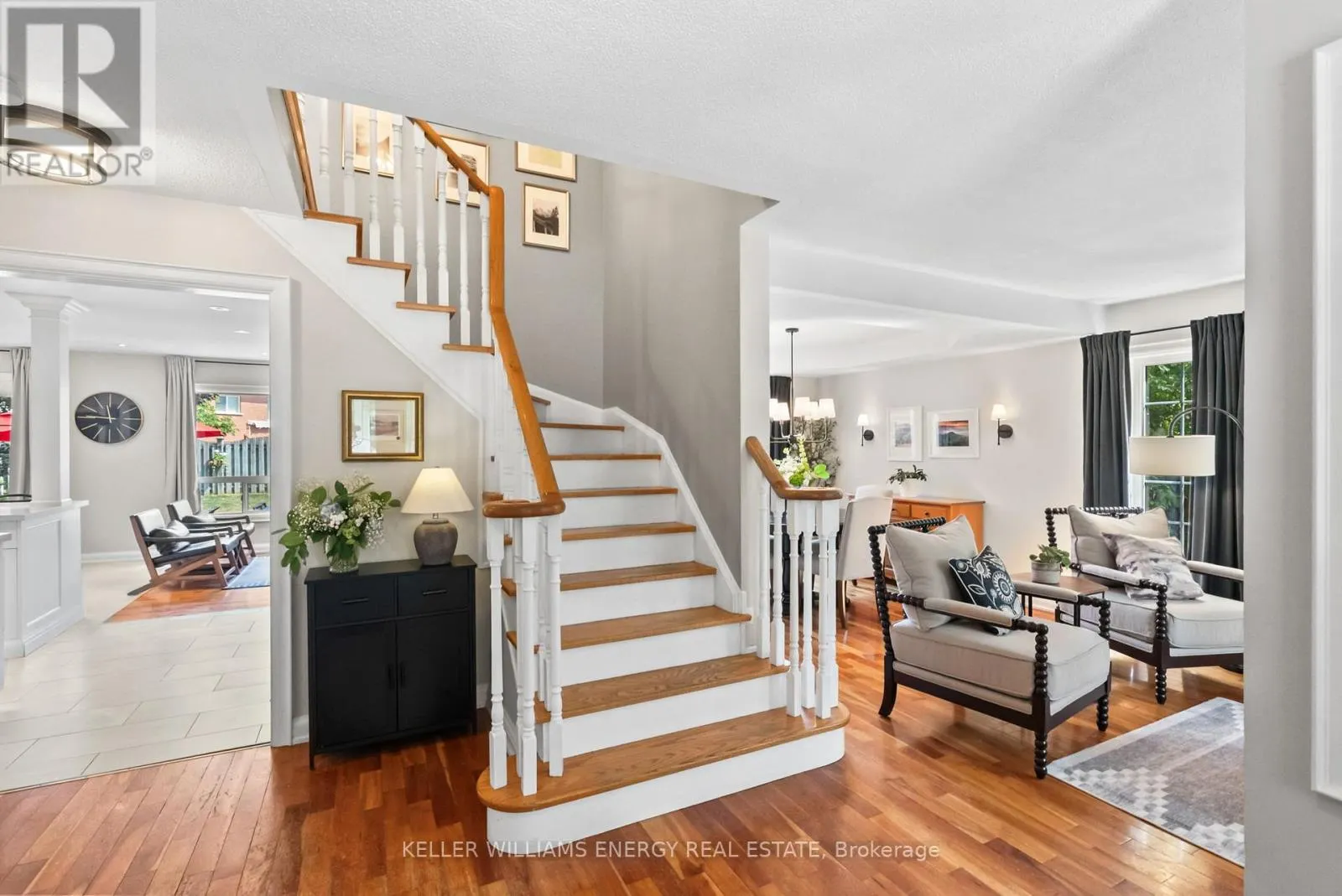 19 STURGESS CRESCENT