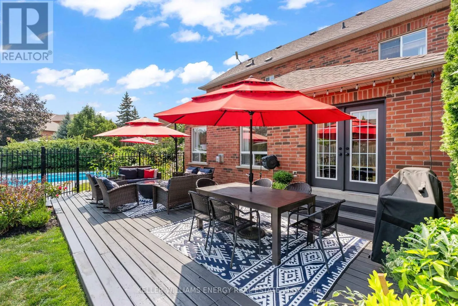 19 STURGESS CRESCENT