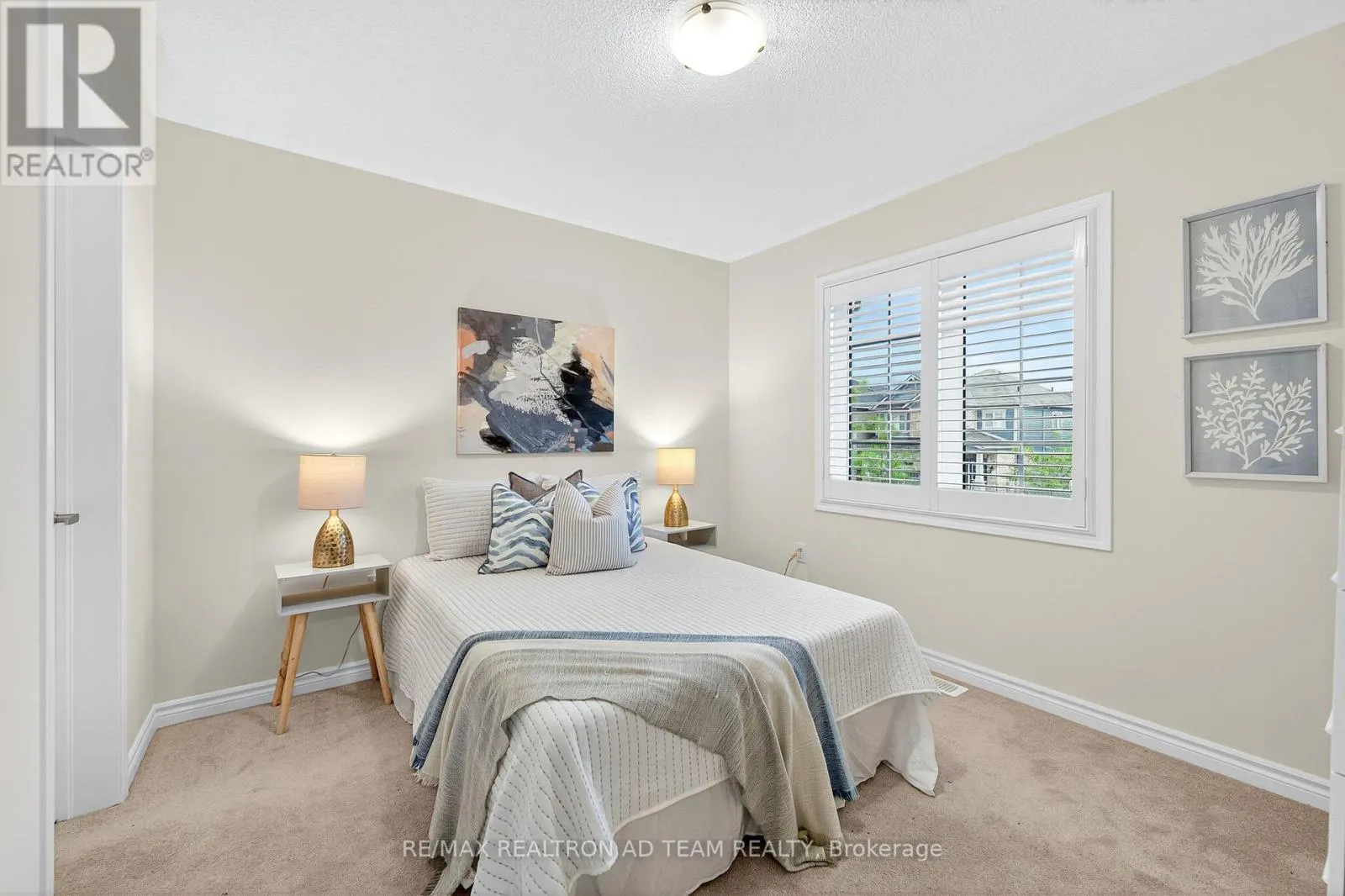 53 LITTLEBECK CRESCENT