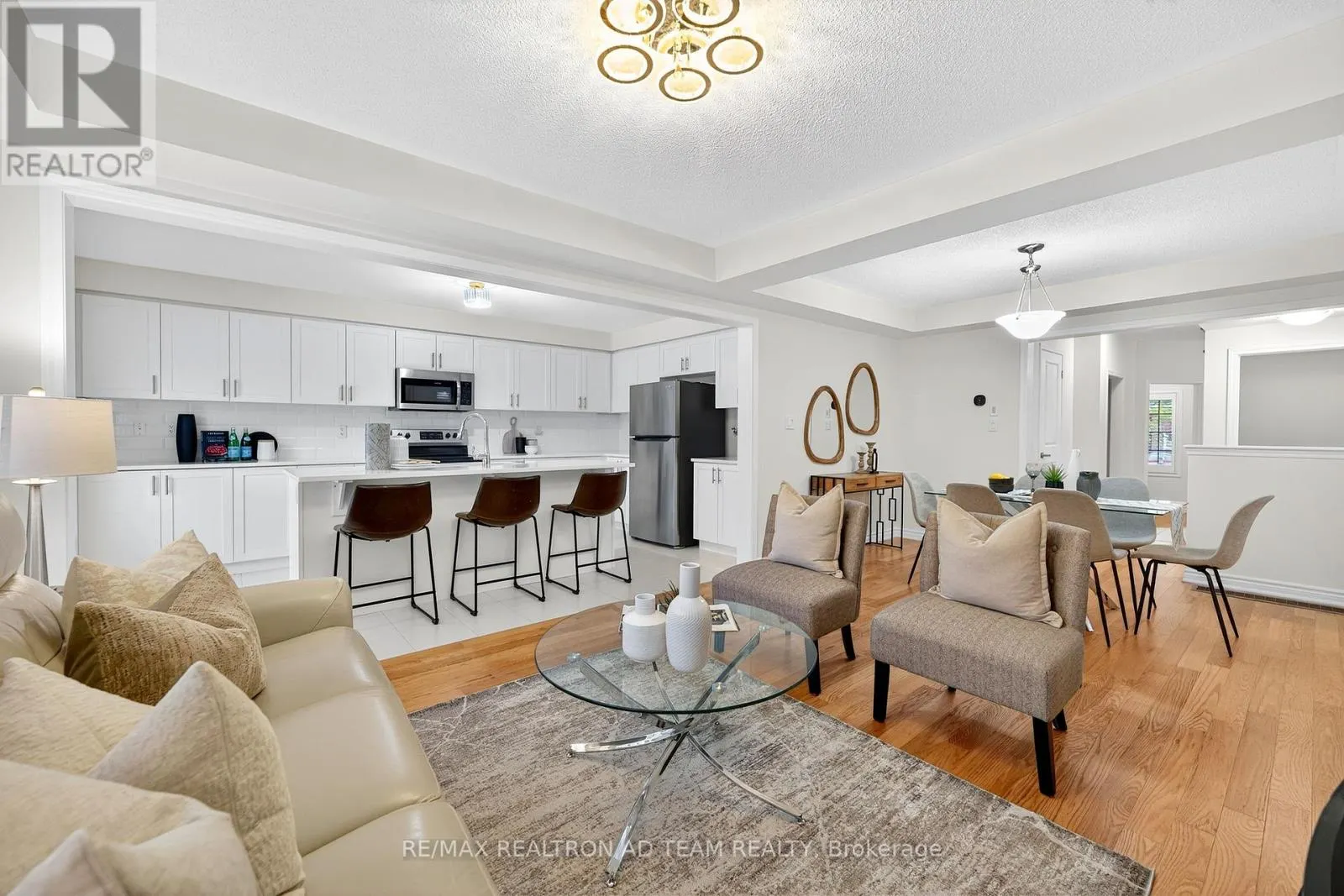 53 LITTLEBECK CRESCENT