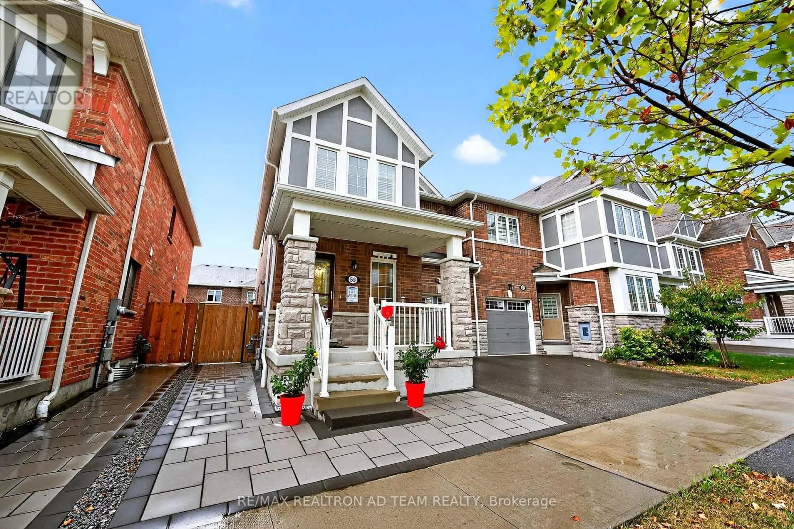 53 LITTLEBECK CRESCENT