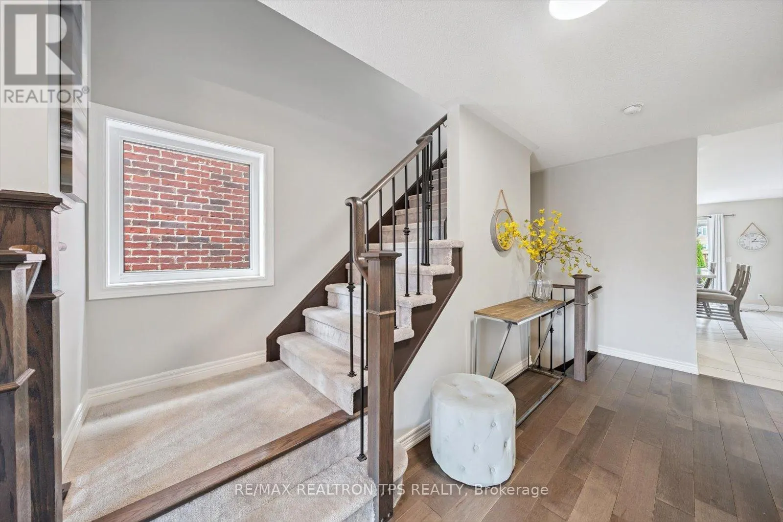 205 BLACKWELL CRESCENT