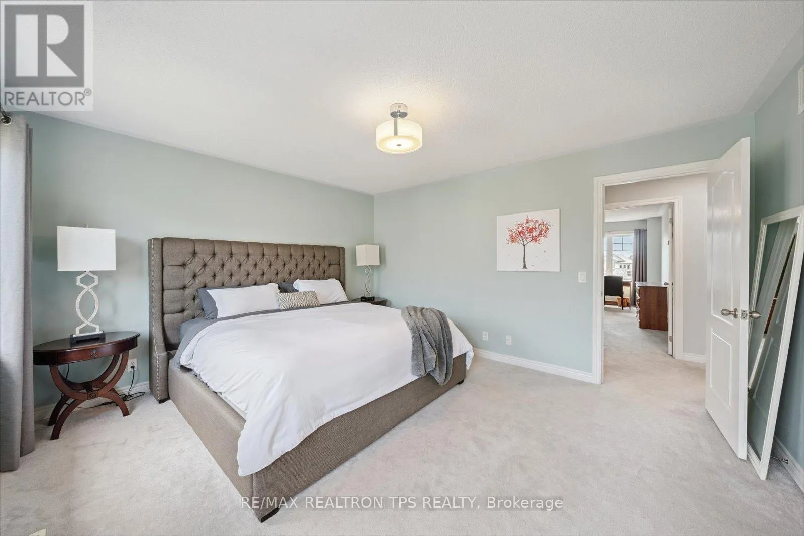 205 BLACKWELL CRESCENT