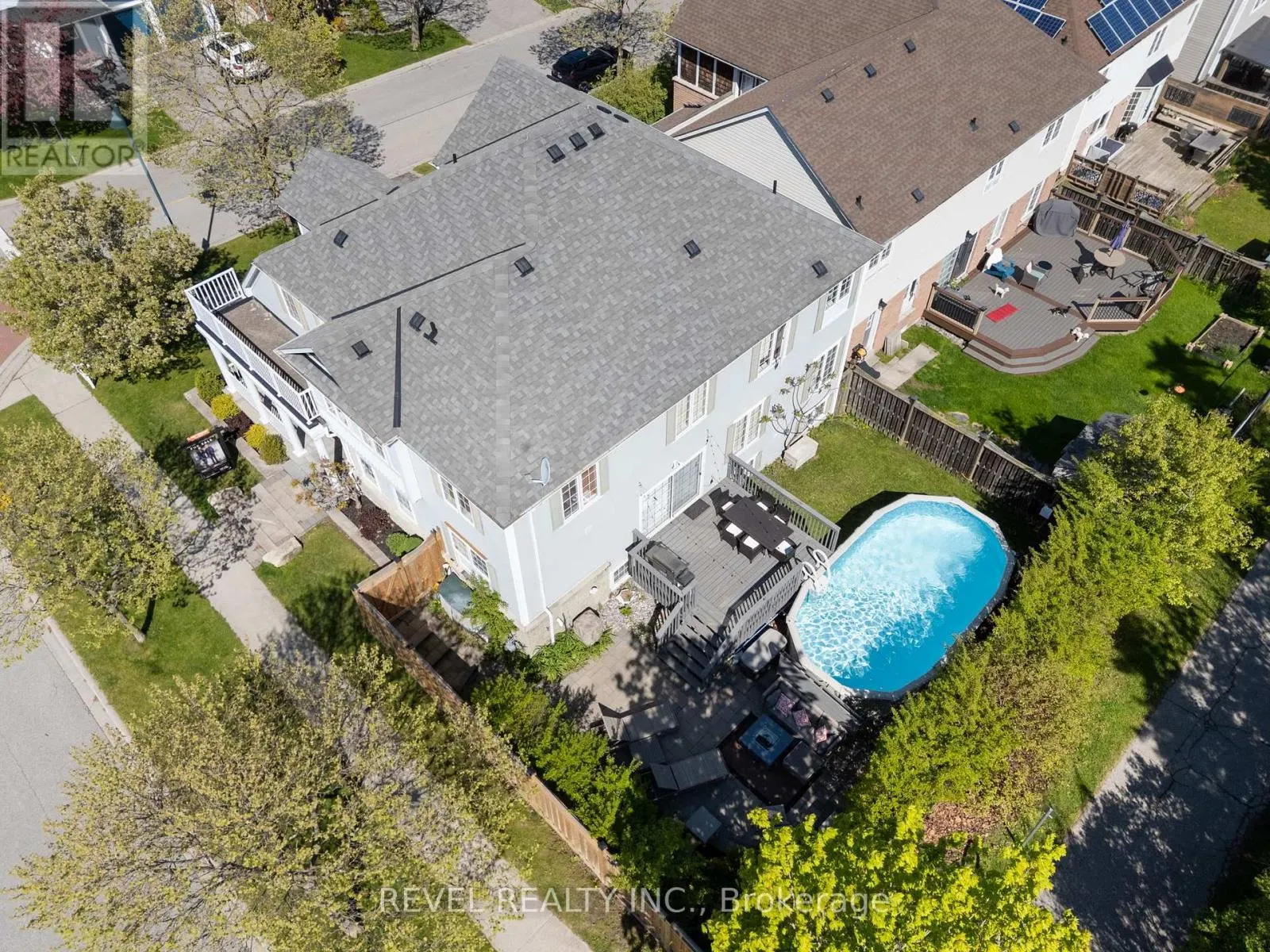 100 ASHBURY BOULEVARD