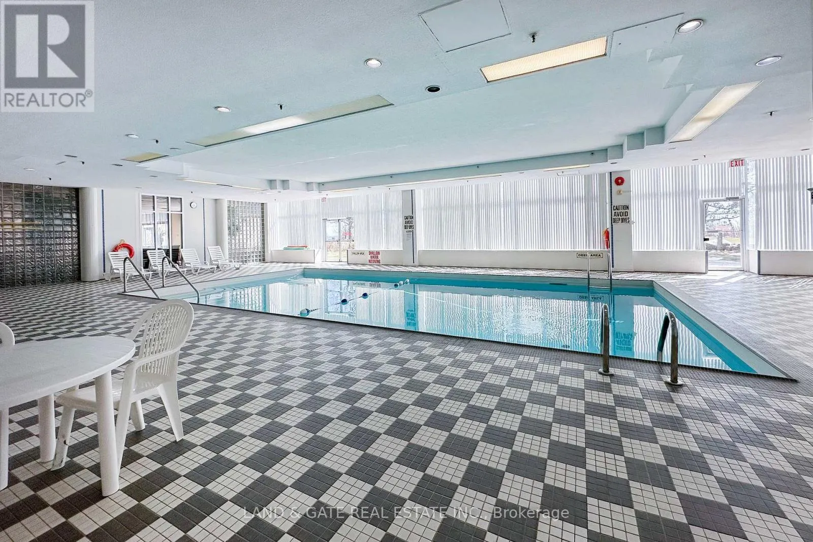 112 - 25 CUMBERLAND LANE, #112