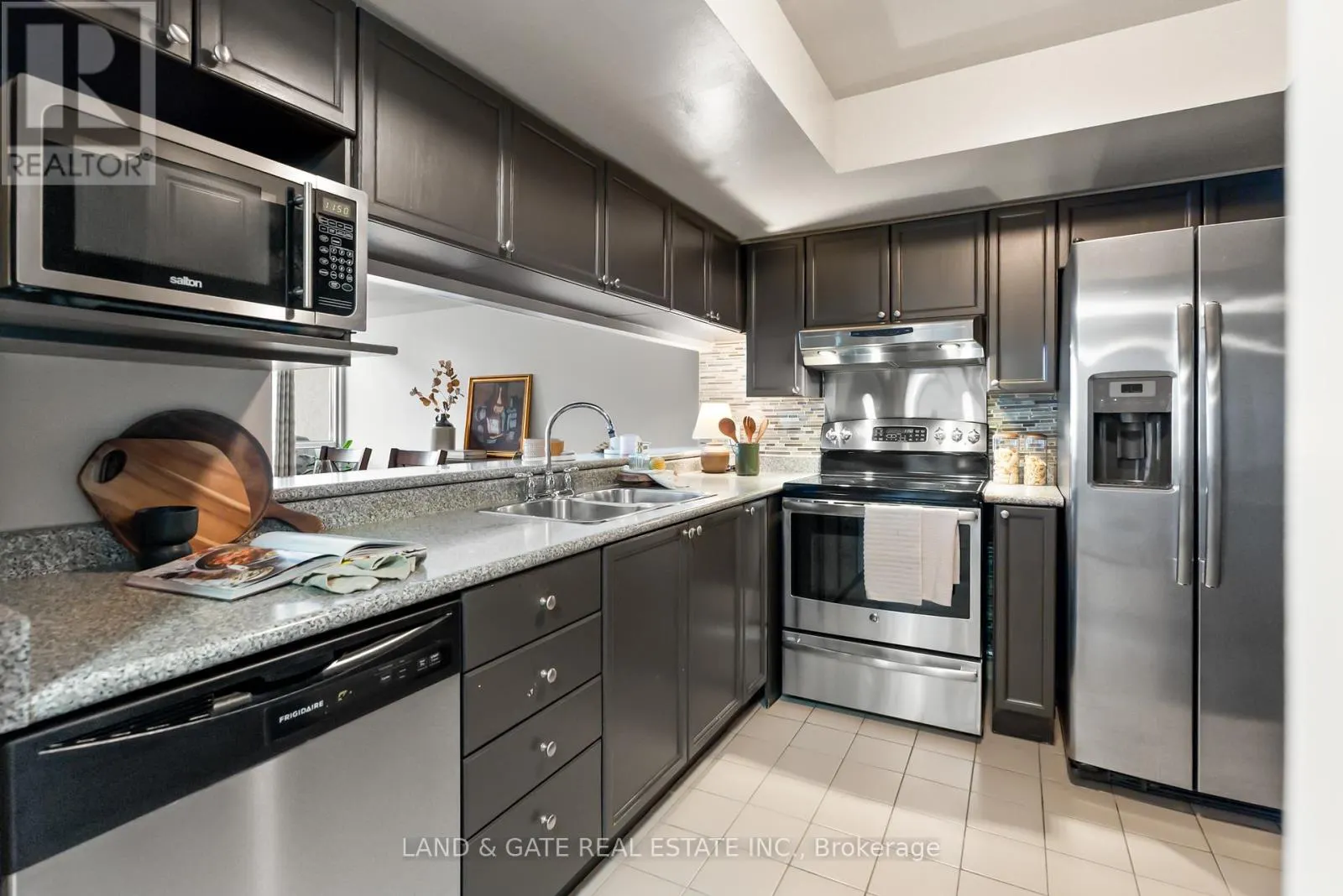 112 - 25 CUMBERLAND LANE, #112
